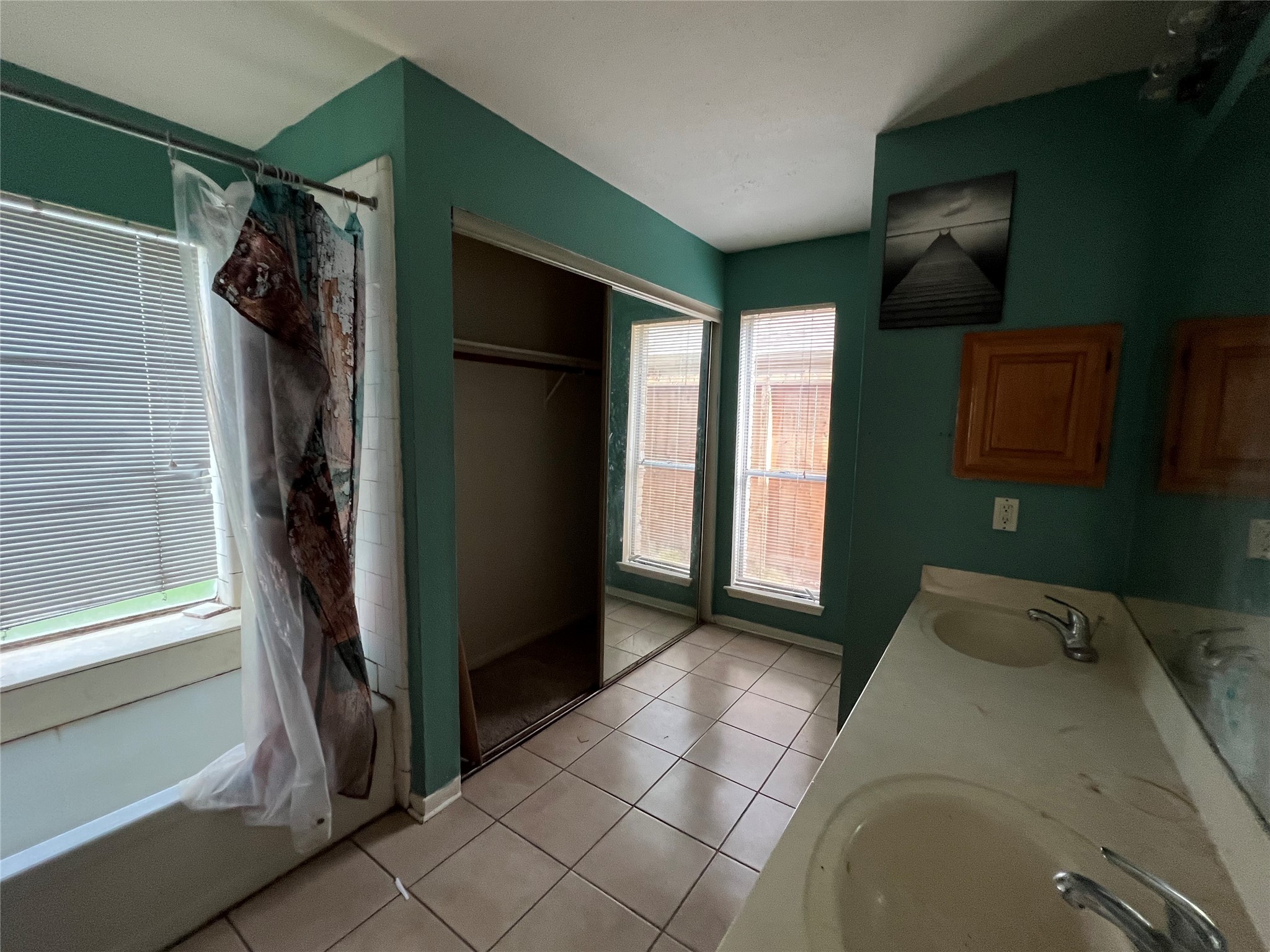 3315 Kempwood Drive Property Photo 11