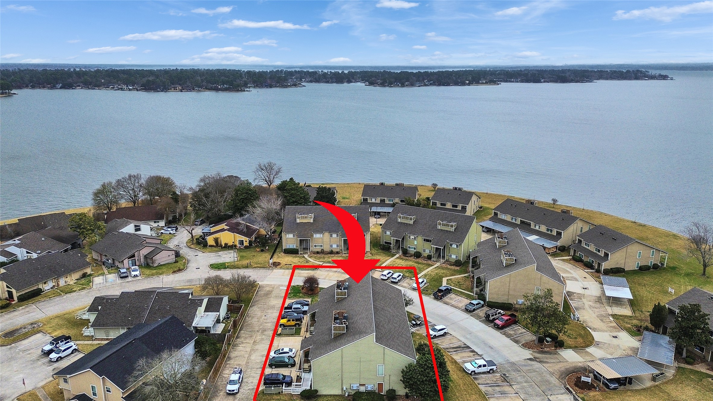 174 April Point Drive S Property Photo 3