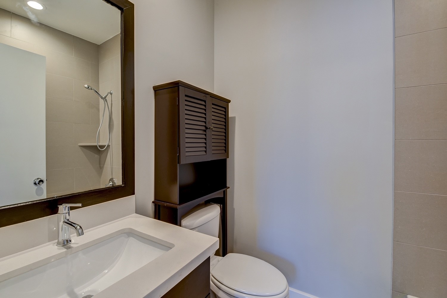 708 Clark Street Property Photo 6