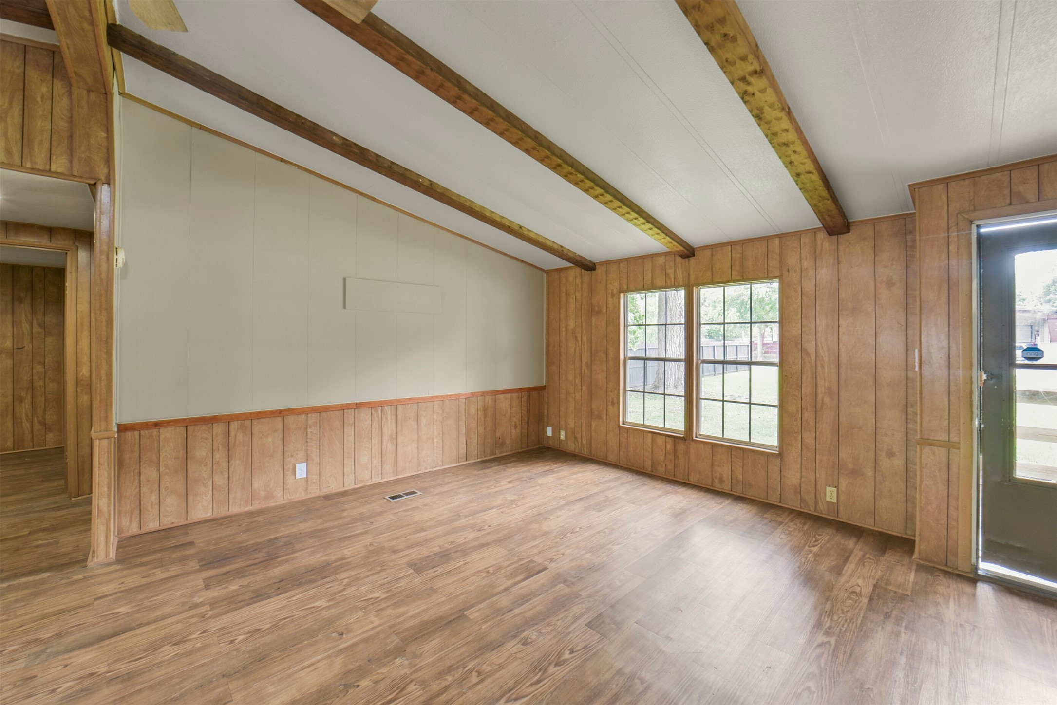 11023 Forrest Valley Property Photo 5
