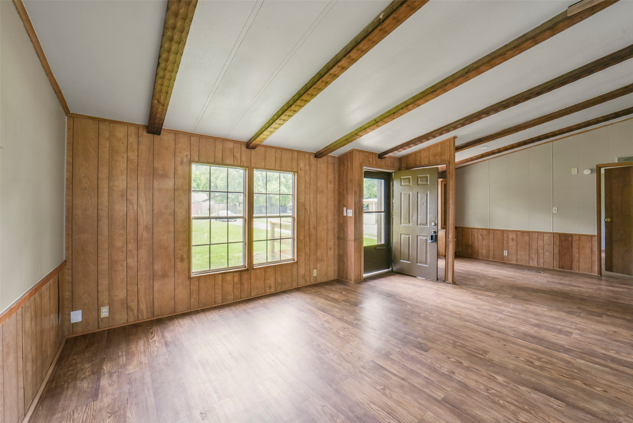 11023 Forrest Valley Property Photo 7