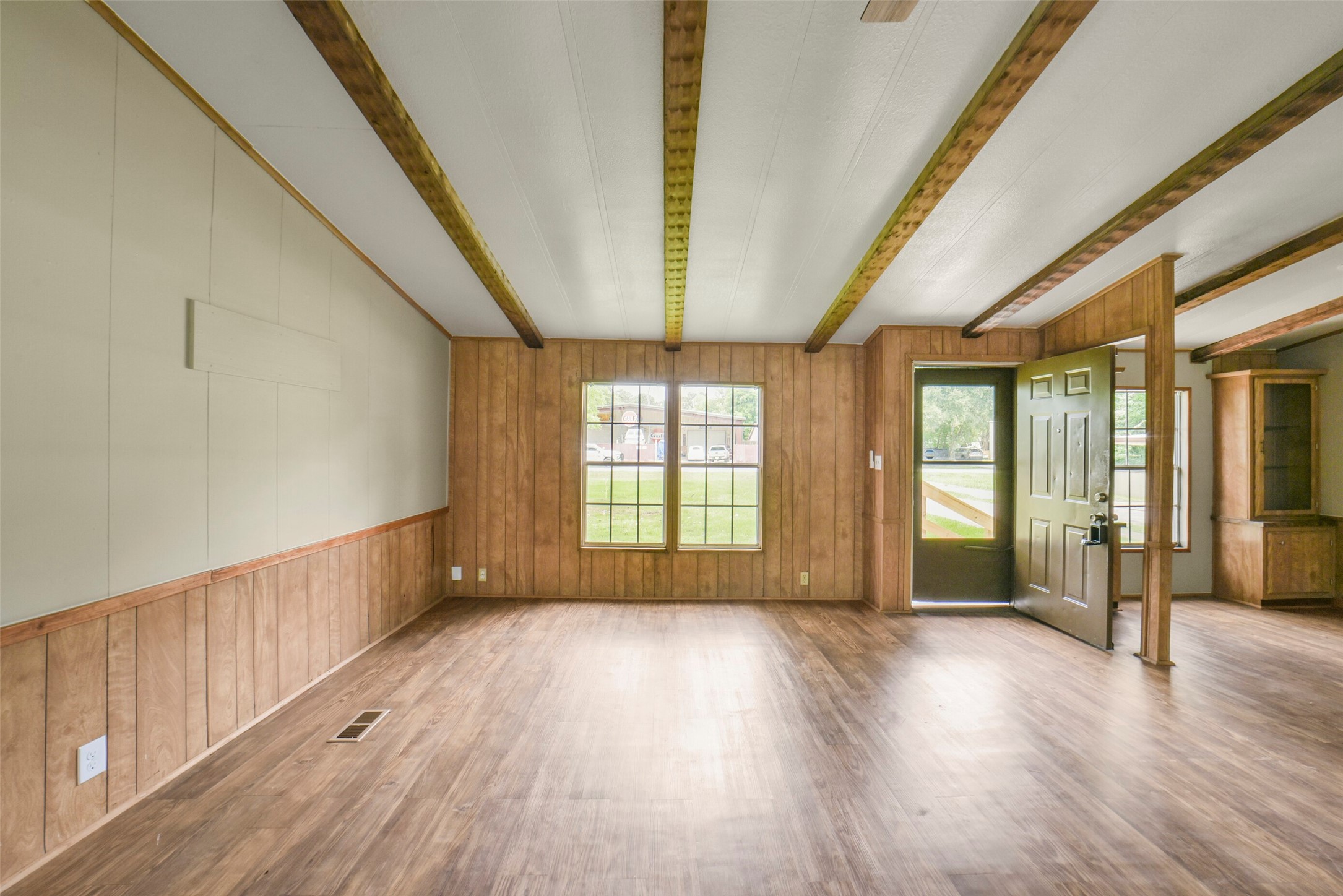 11023 Forrest Valley Property Photo 8