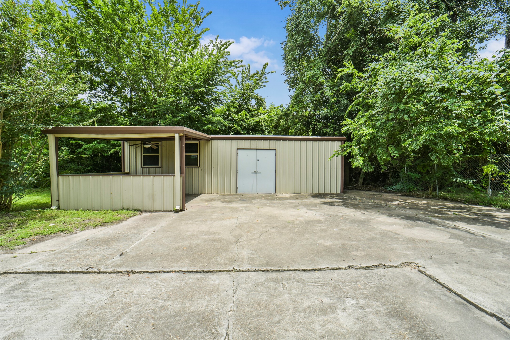 11023 Forrest Valley Property Photo 39