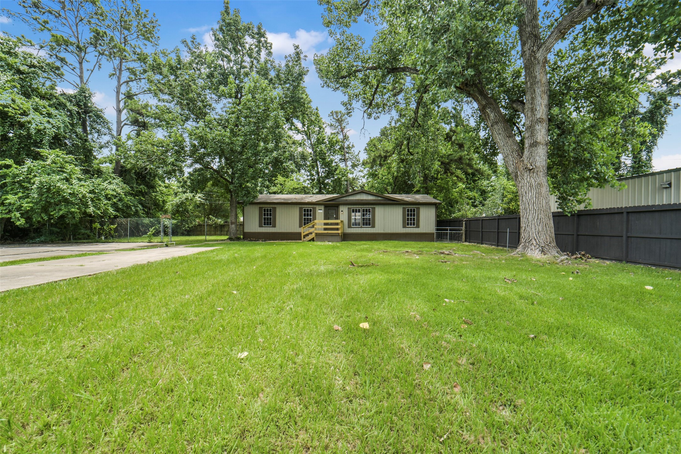 11023 Forrest Valley Property Photo 46