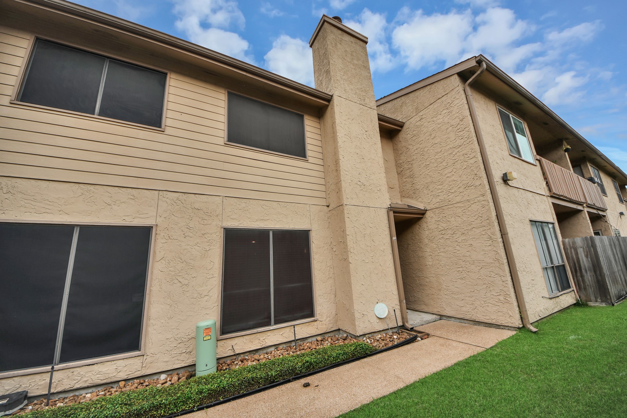 5000 Milwee Street 34 Property Photo 4