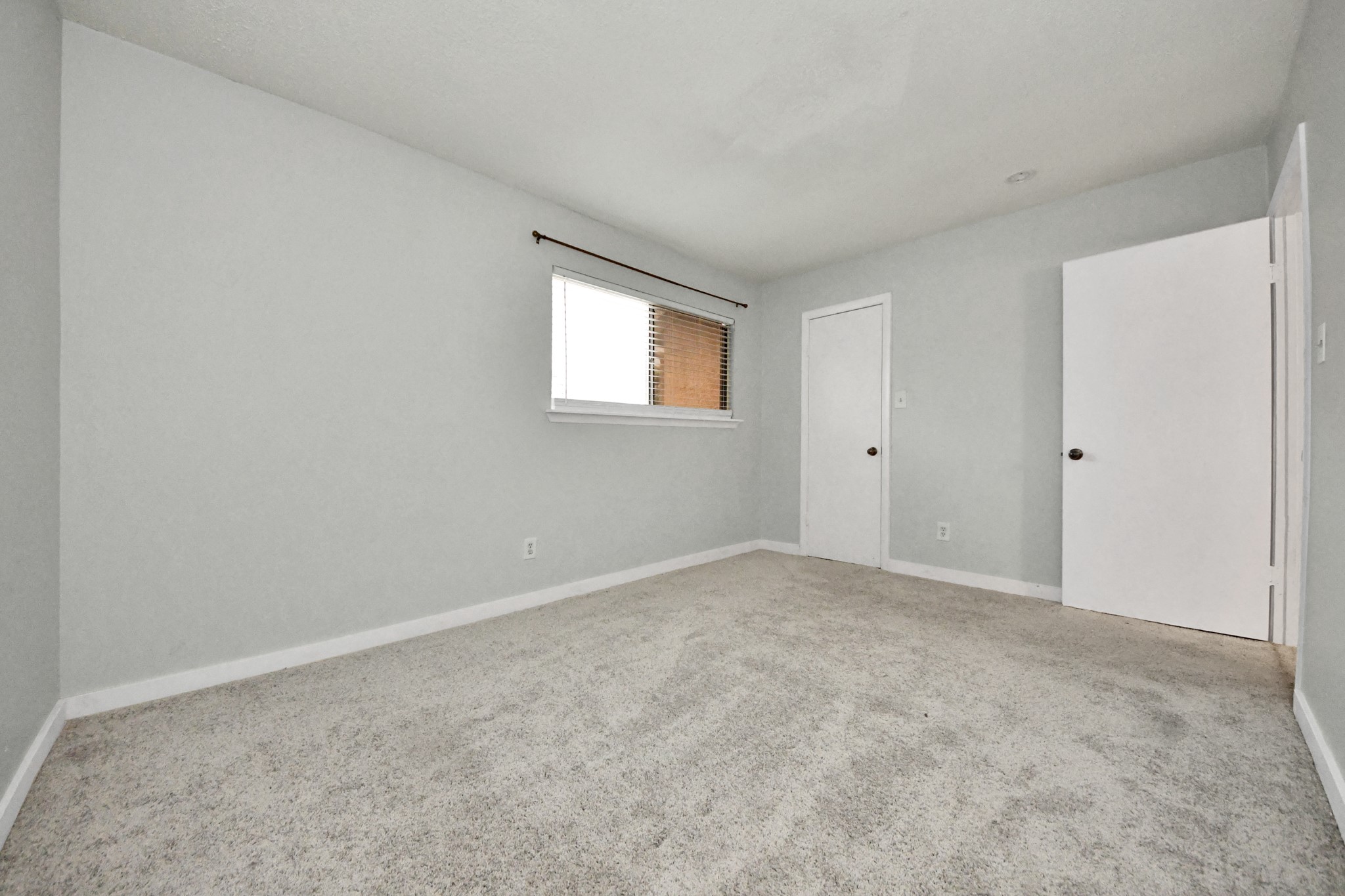 5000 Milwee Street 34 Property Photo 23