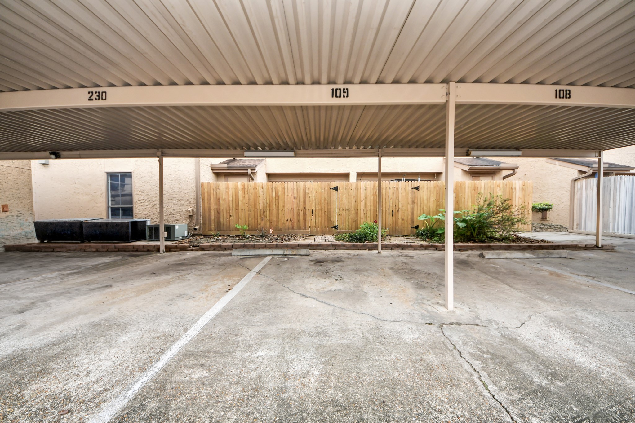 5000 Milwee Street 34 Property Photo 29