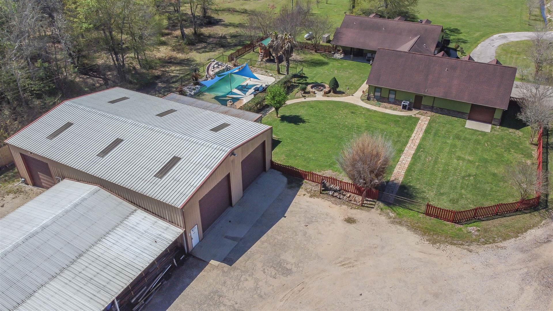 10125 Fostoria Road Property Photo 5
