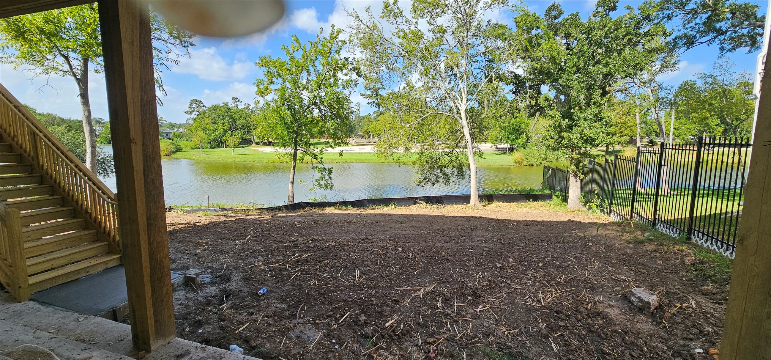 3905 Peacock Isle Drive Property Photo 4