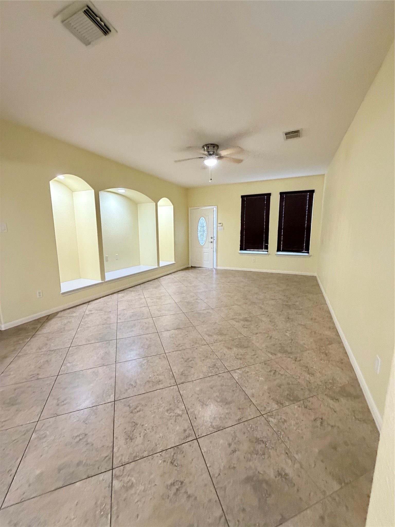 10030 Yolandita Property Photo 5