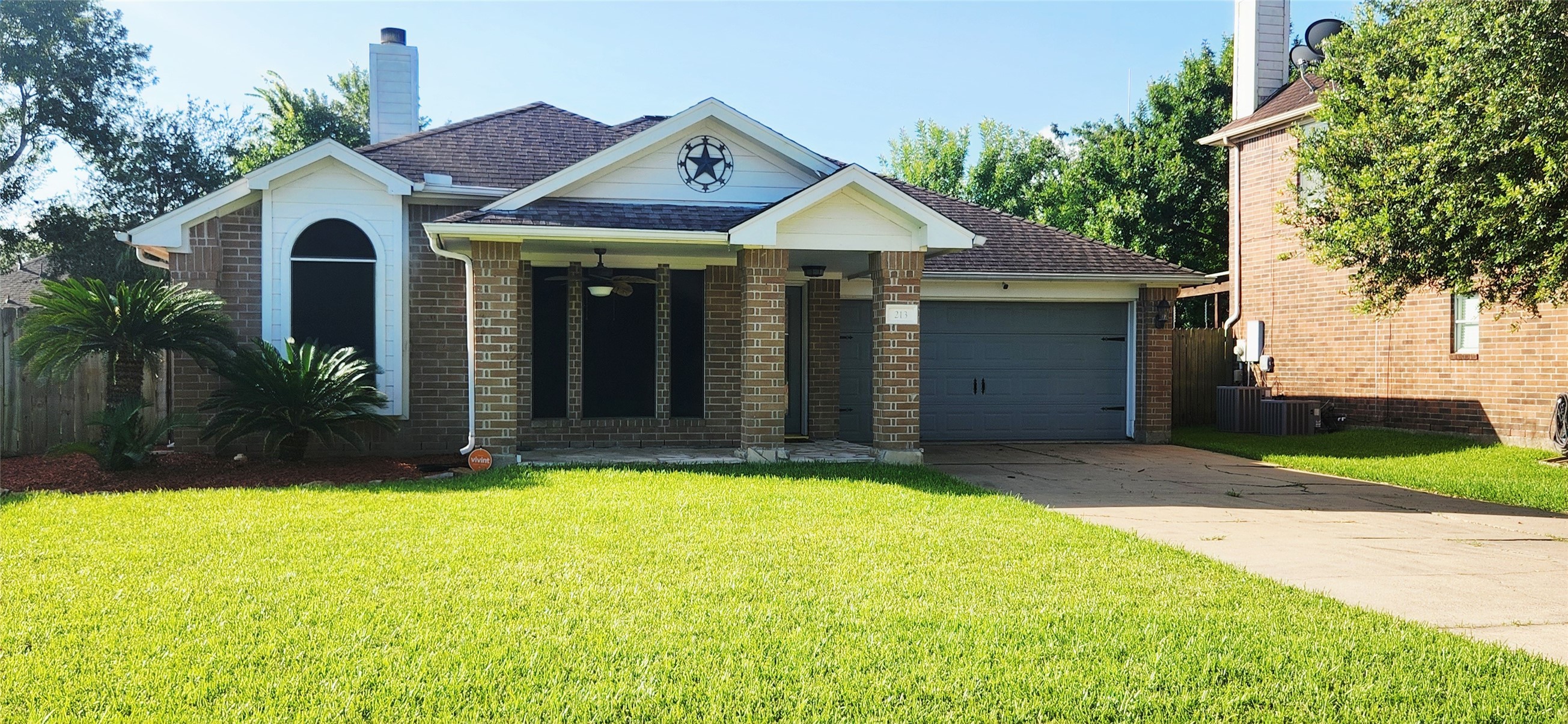 213 Mango Street Property Photo 1