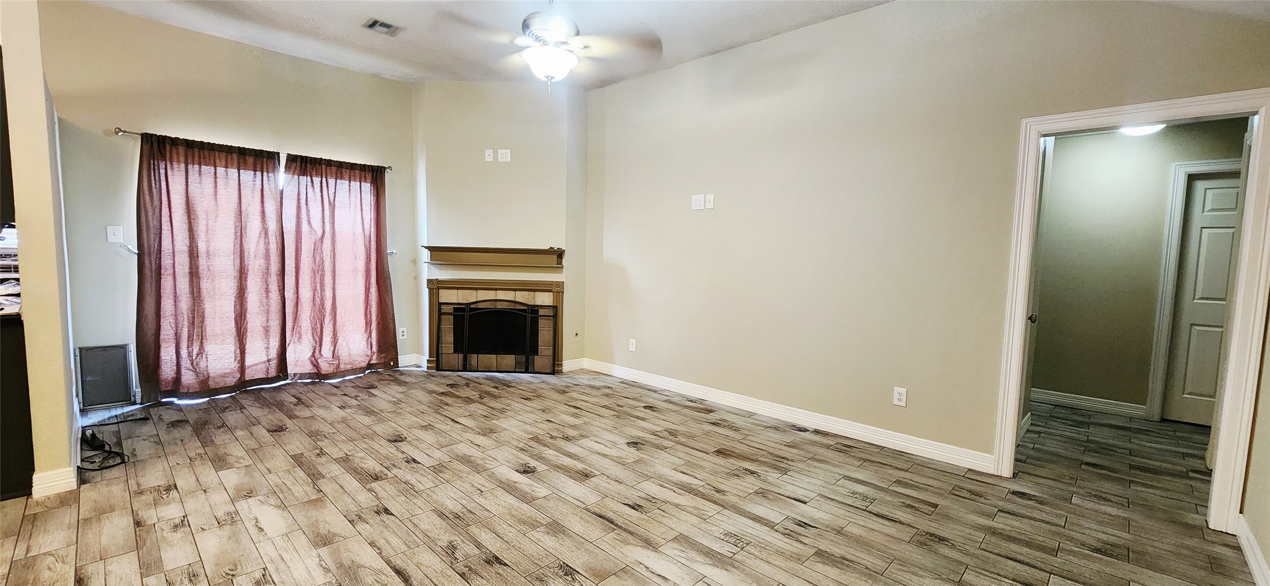 213 Mango Street Property Photo 7