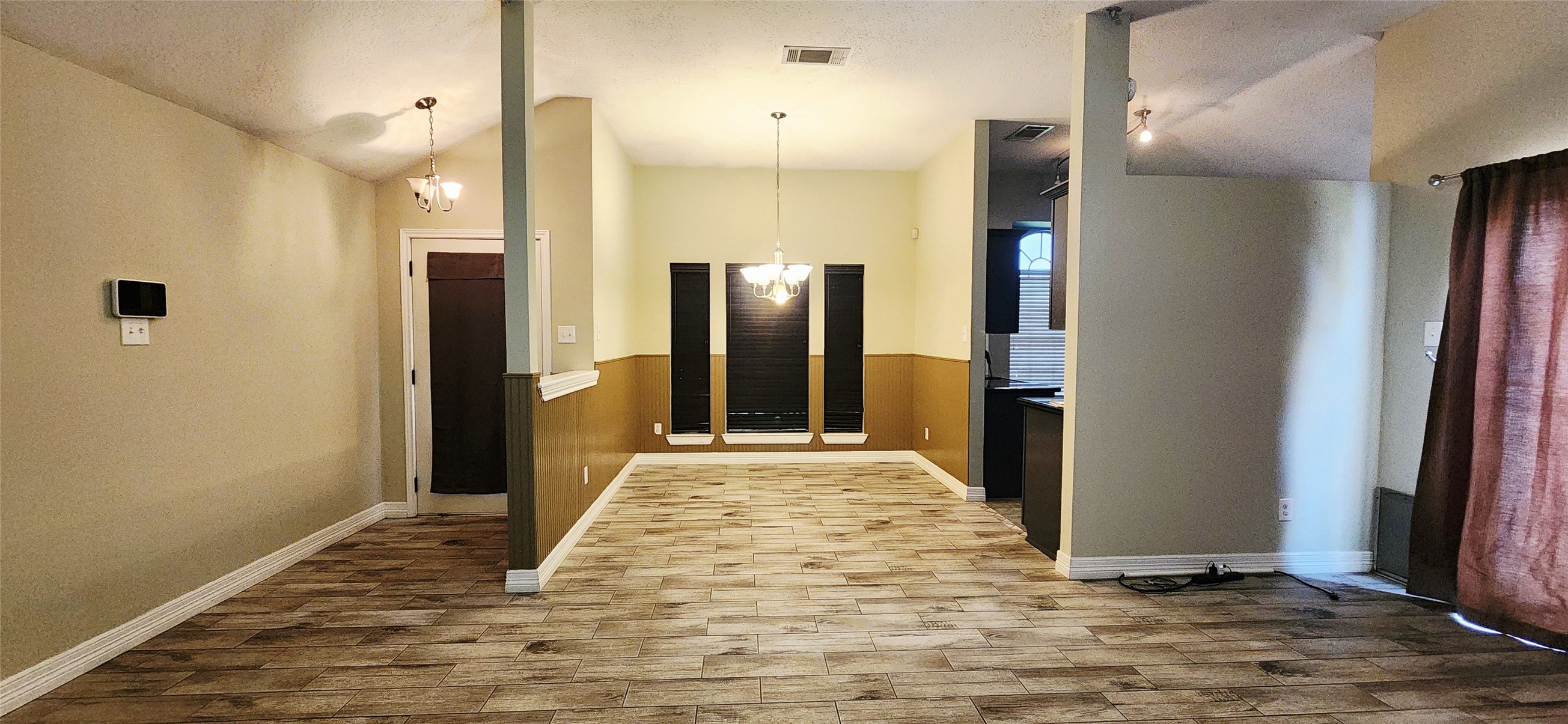 213 Mango Street Property Photo 8