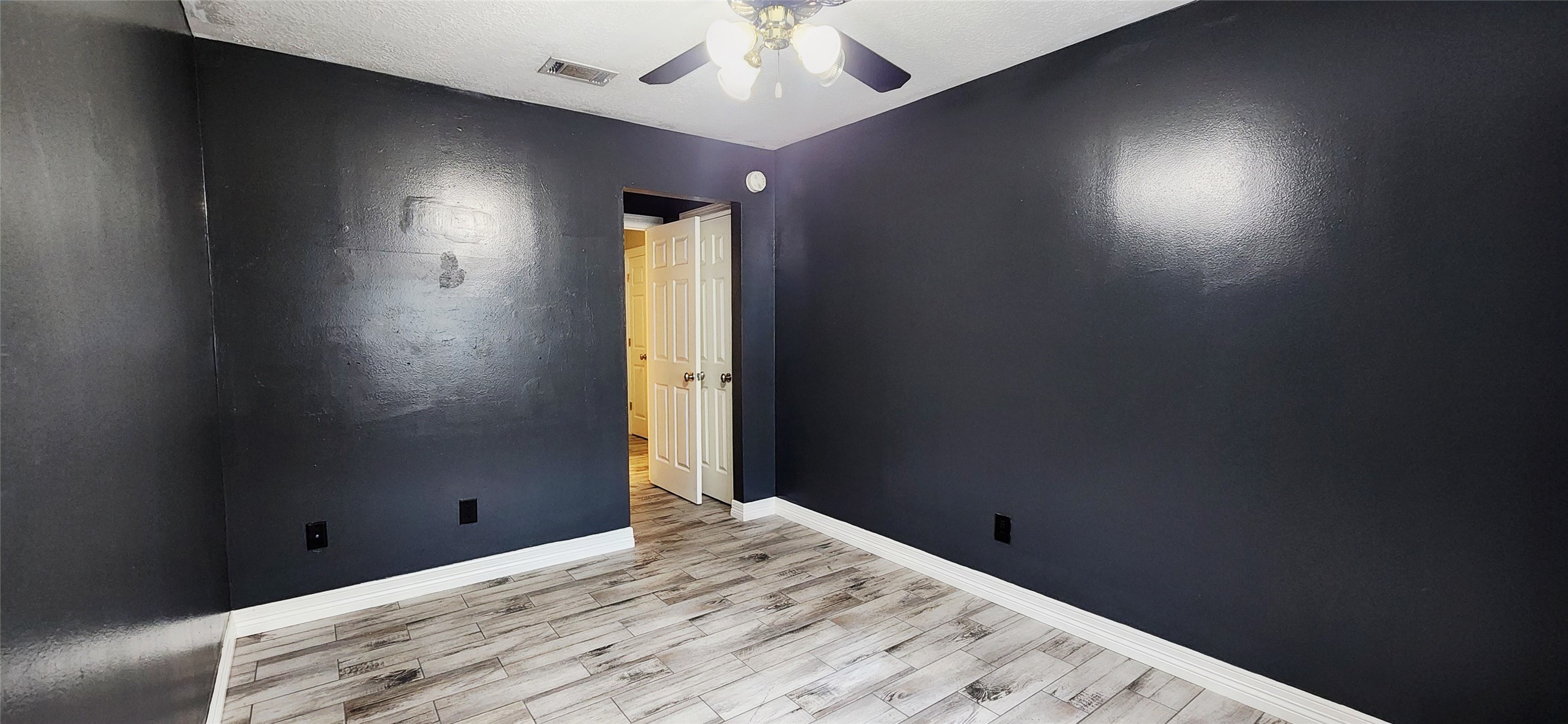 213 Mango Street Property Photo 11