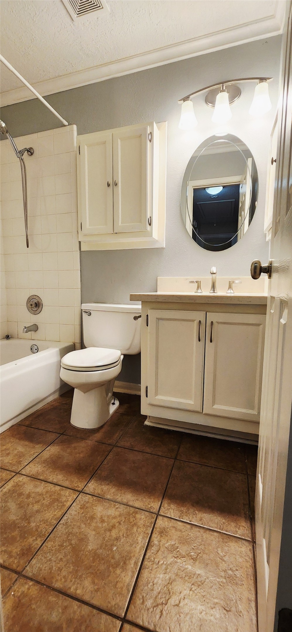 213 Mango Street Property Photo 13