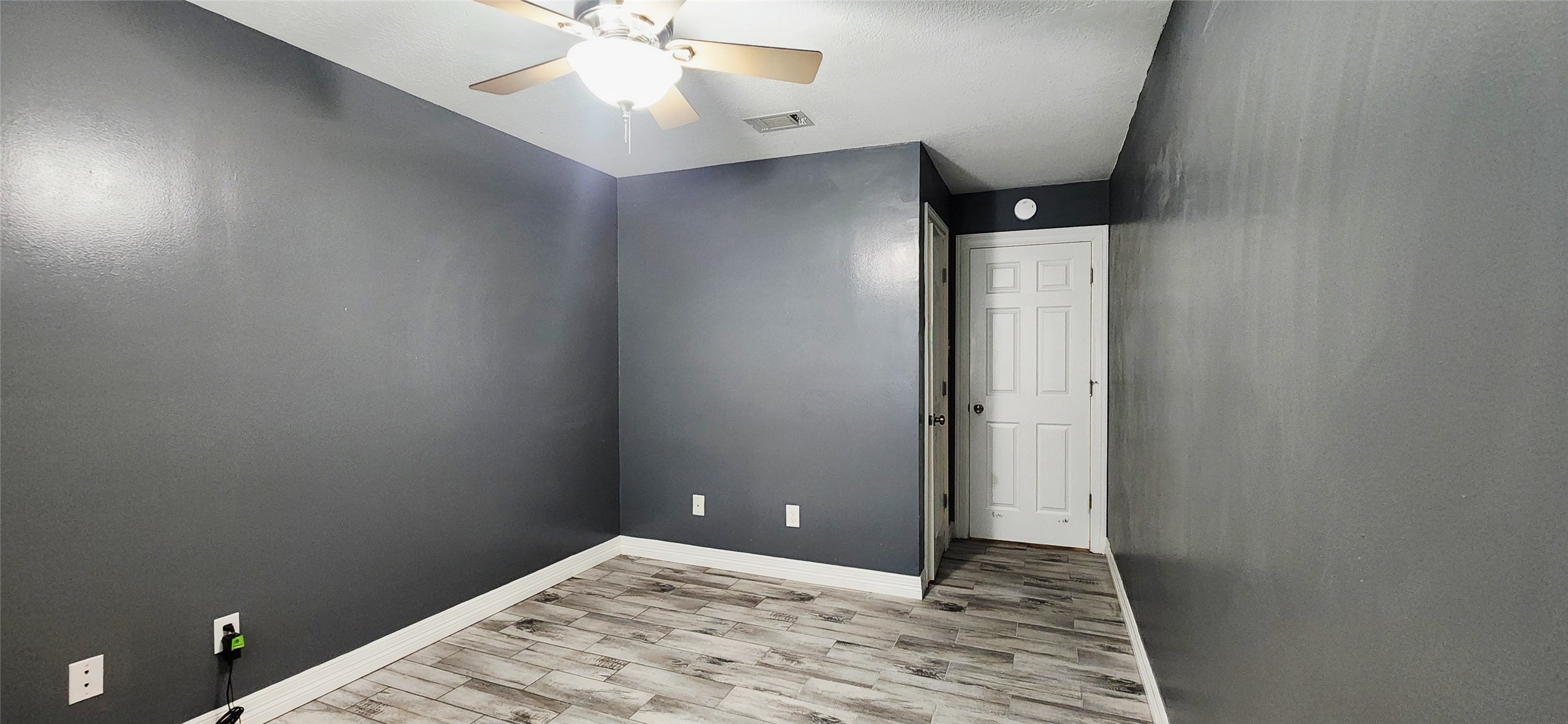 213 Mango Street Property Photo 16