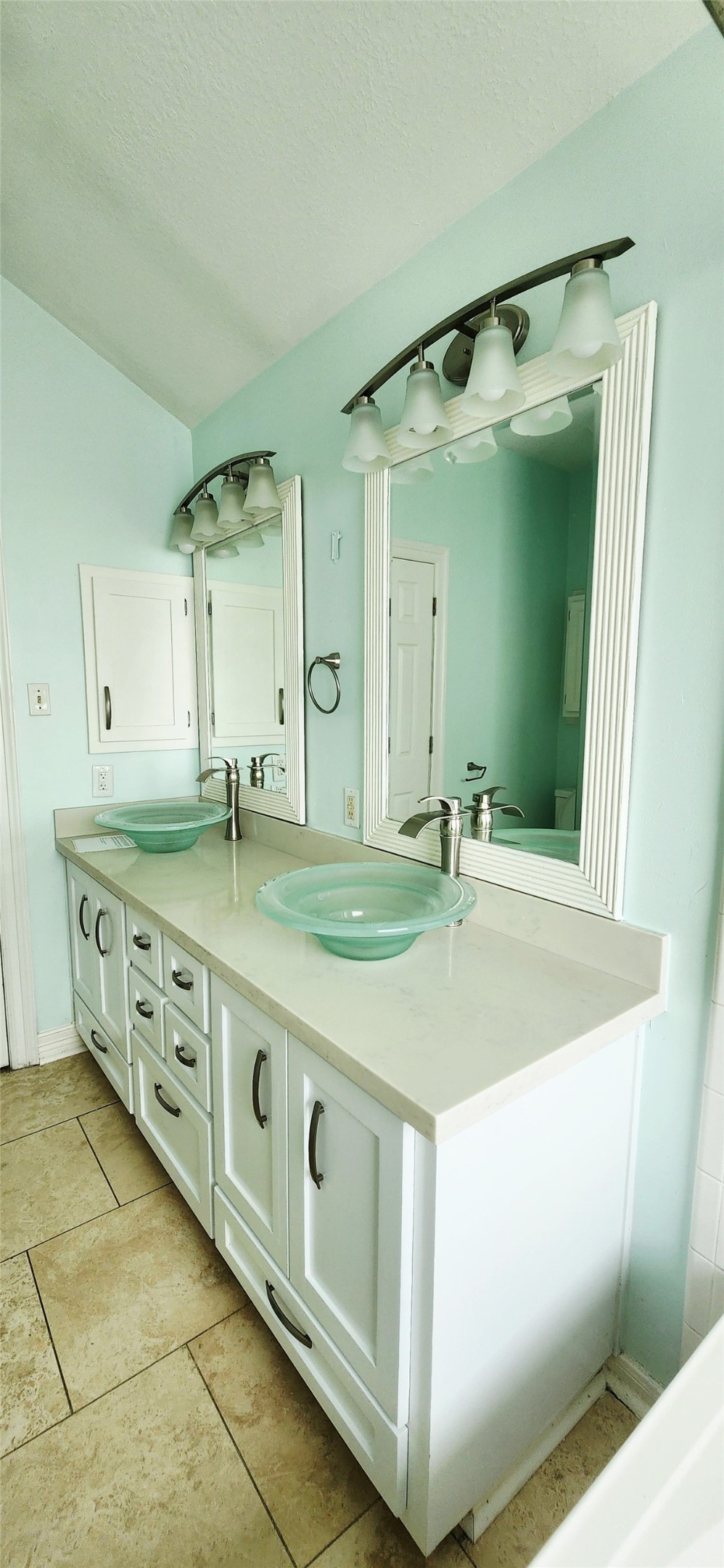 213 Mango Street Property Photo 23