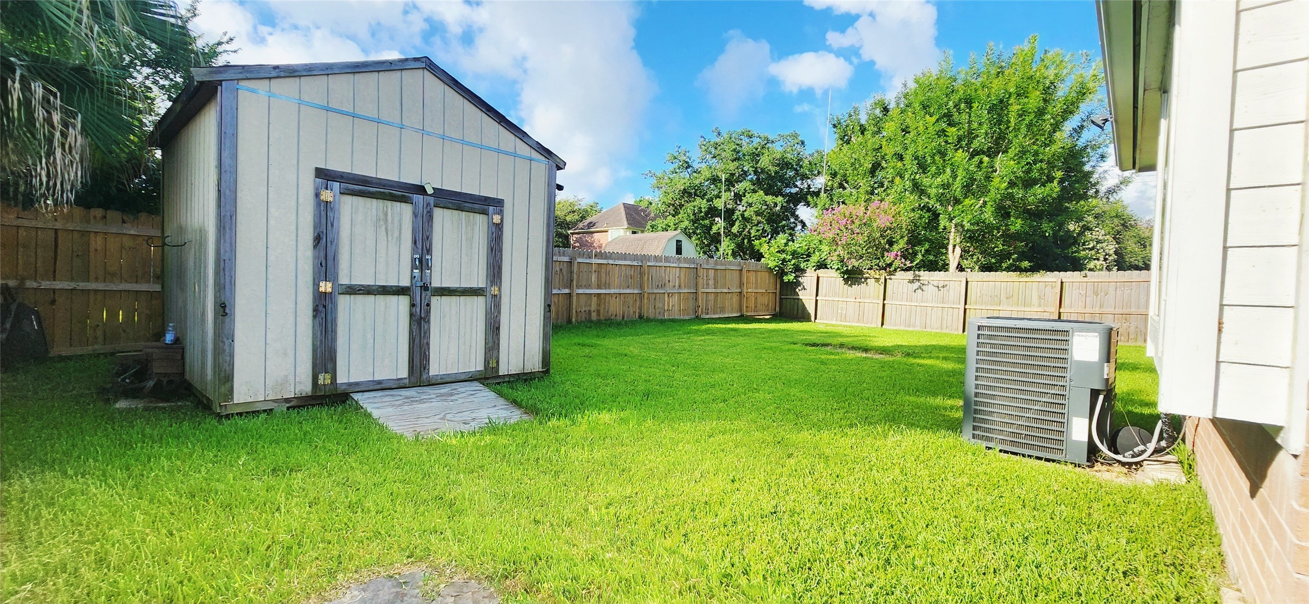 213 Mango Street Property Photo 45
