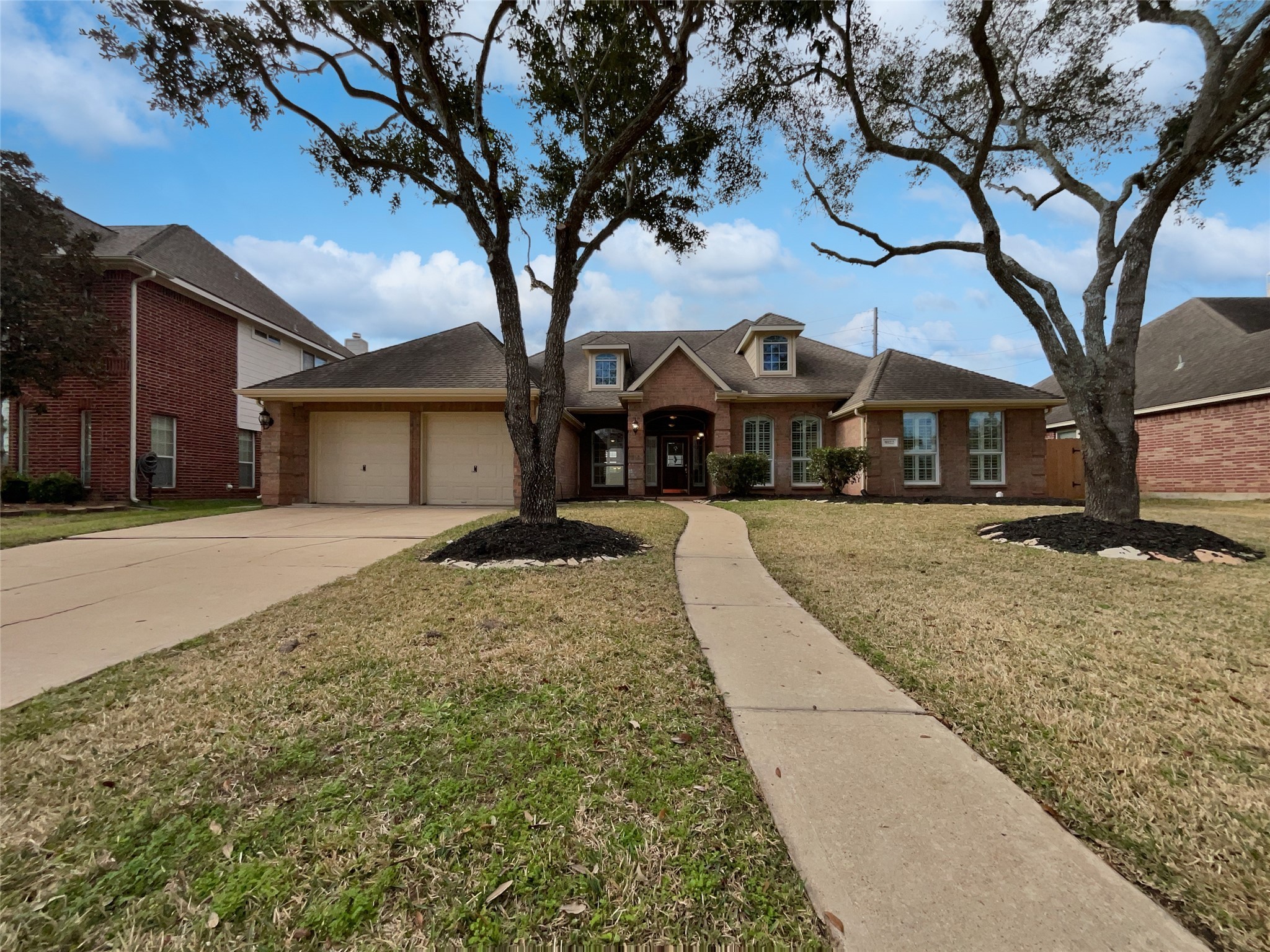 5922 Oak Place Drive Property Photo