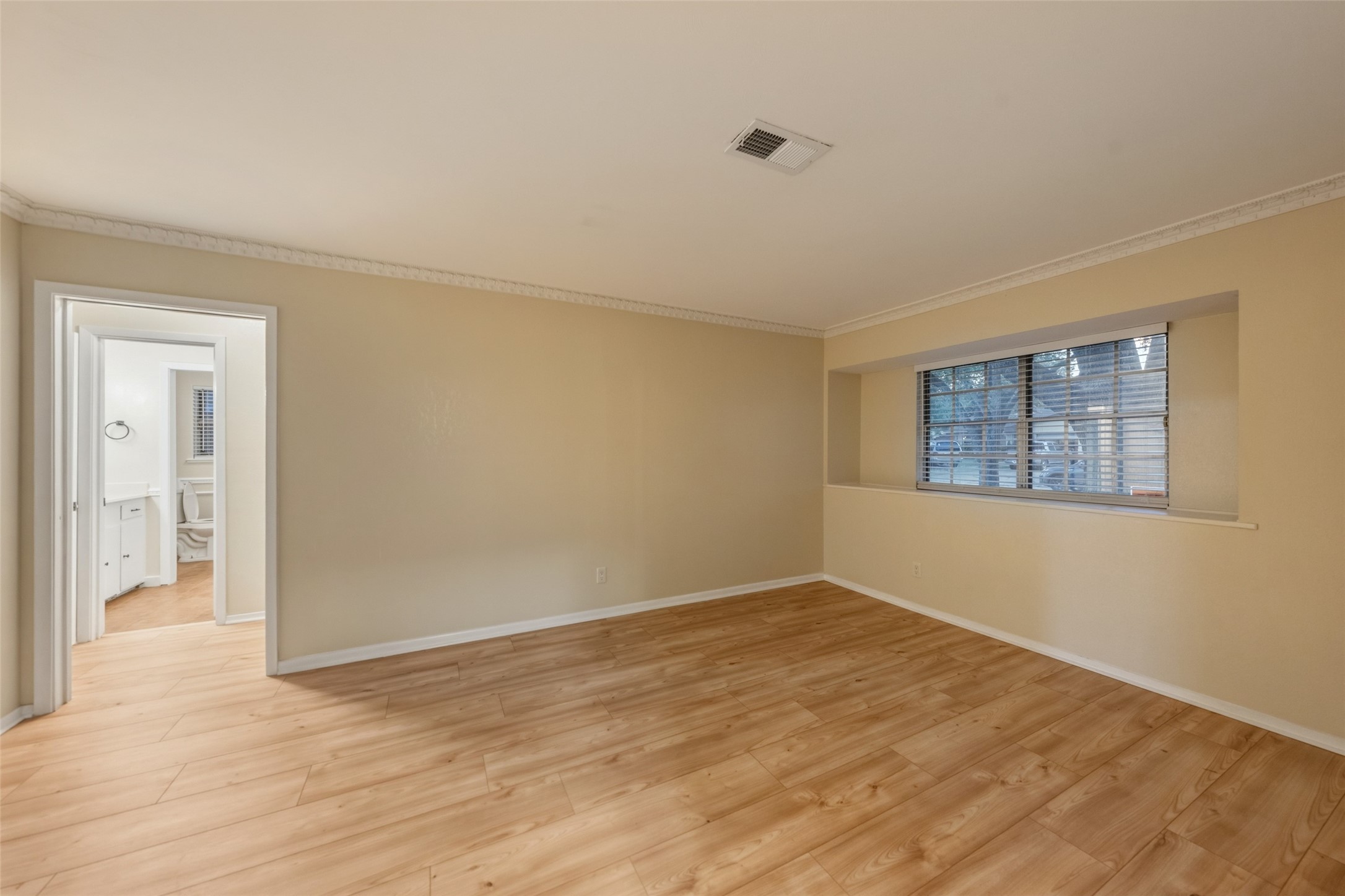 2907 Dewberry Lane Property Photo 12