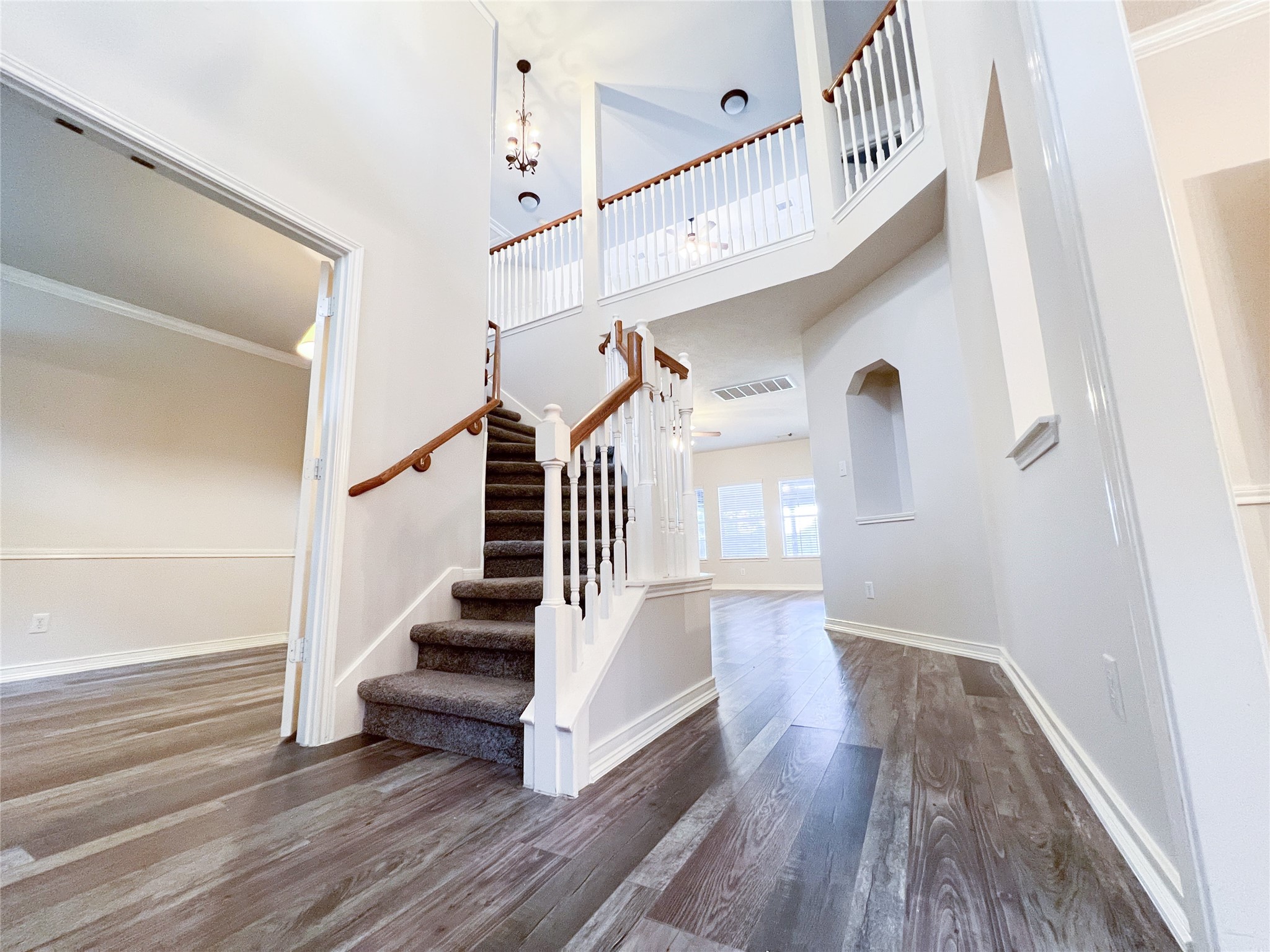 908 Azalea Pointe Property Photo 3
