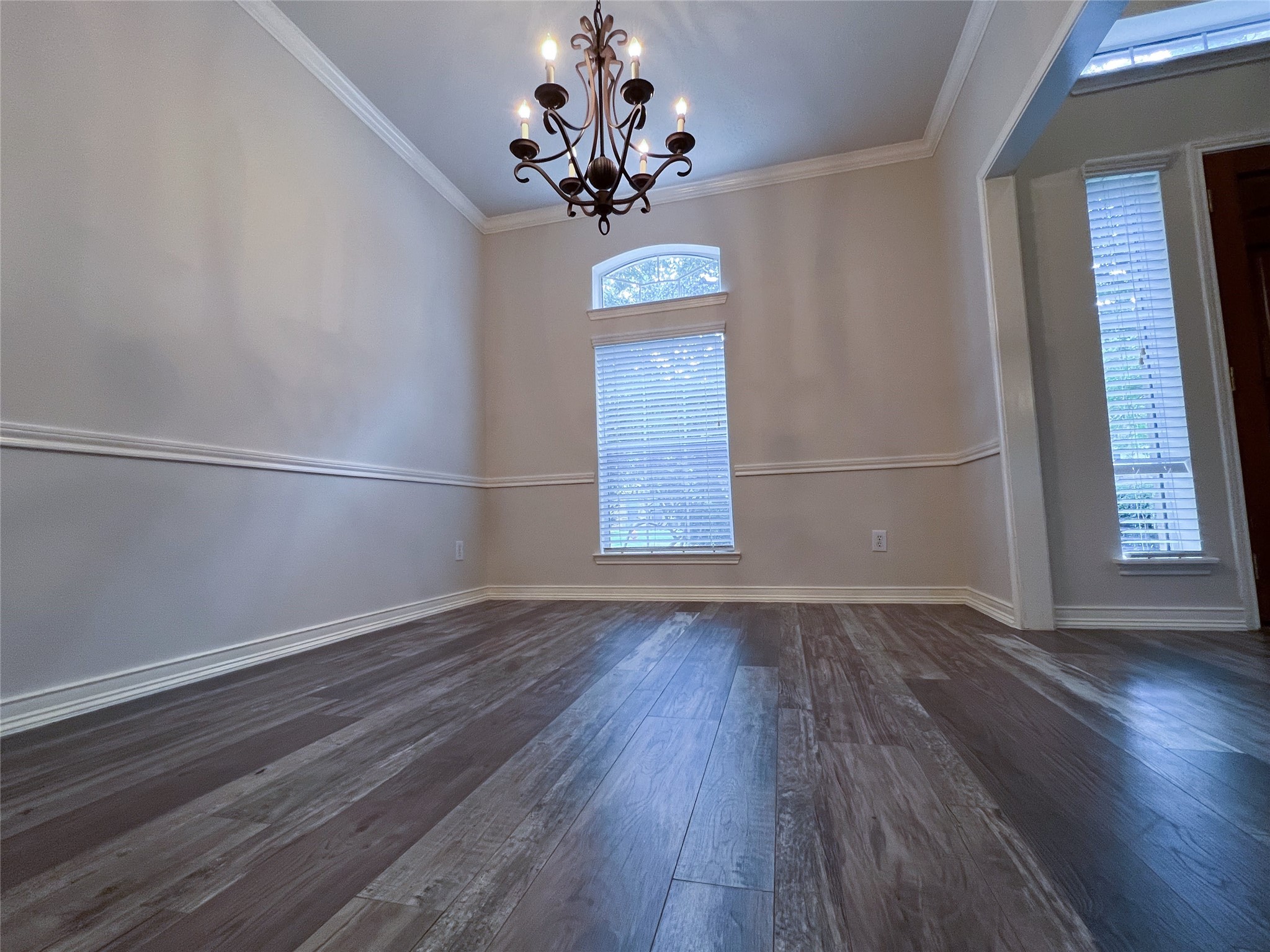 908 Azalea Pointe Property Photo 5