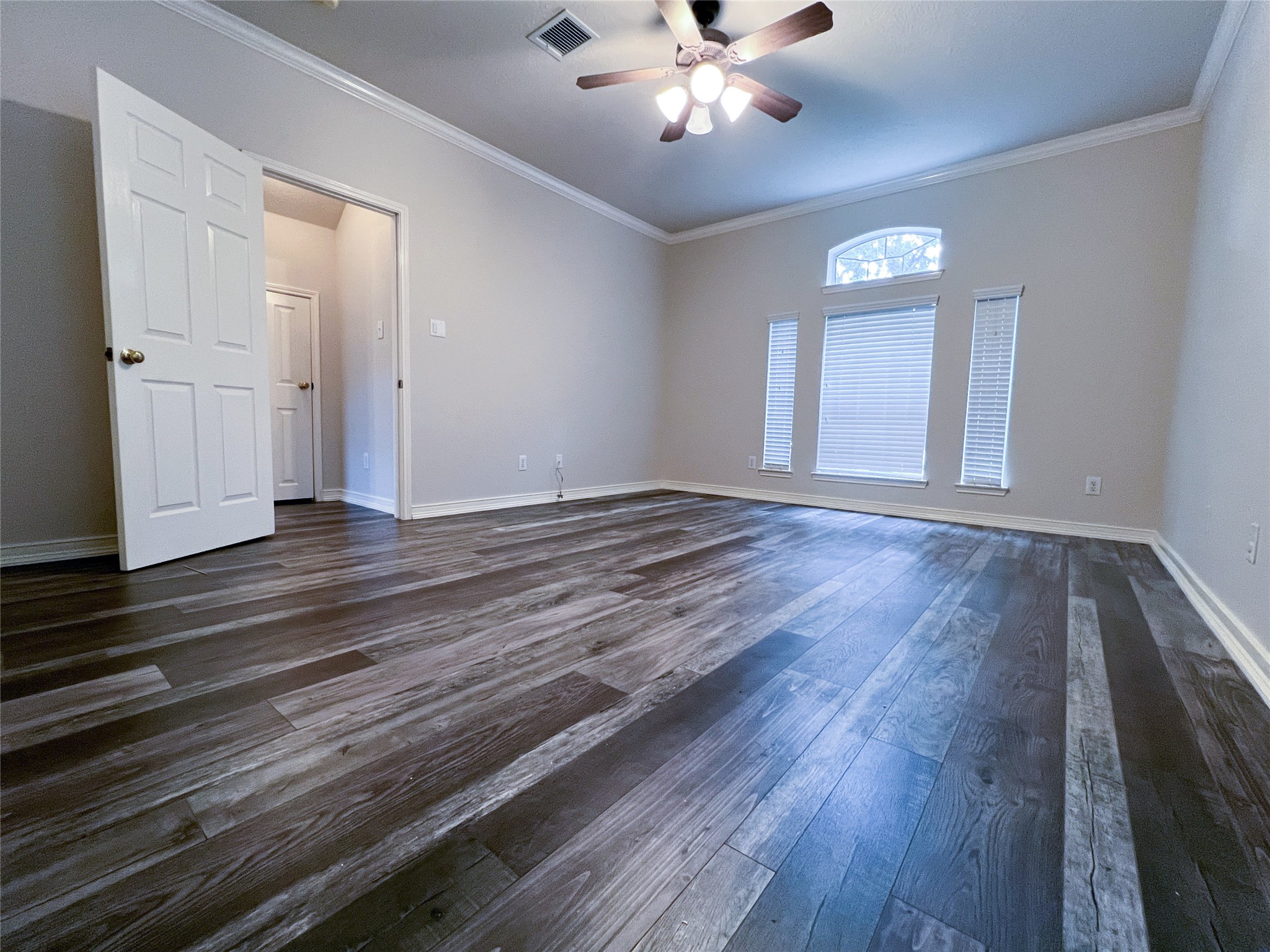 908 Azalea Pointe Property Photo 13
