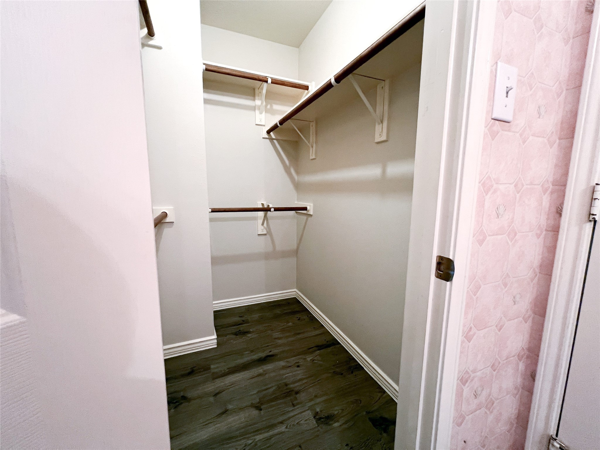 908 Azalea Pointe Property Photo 28