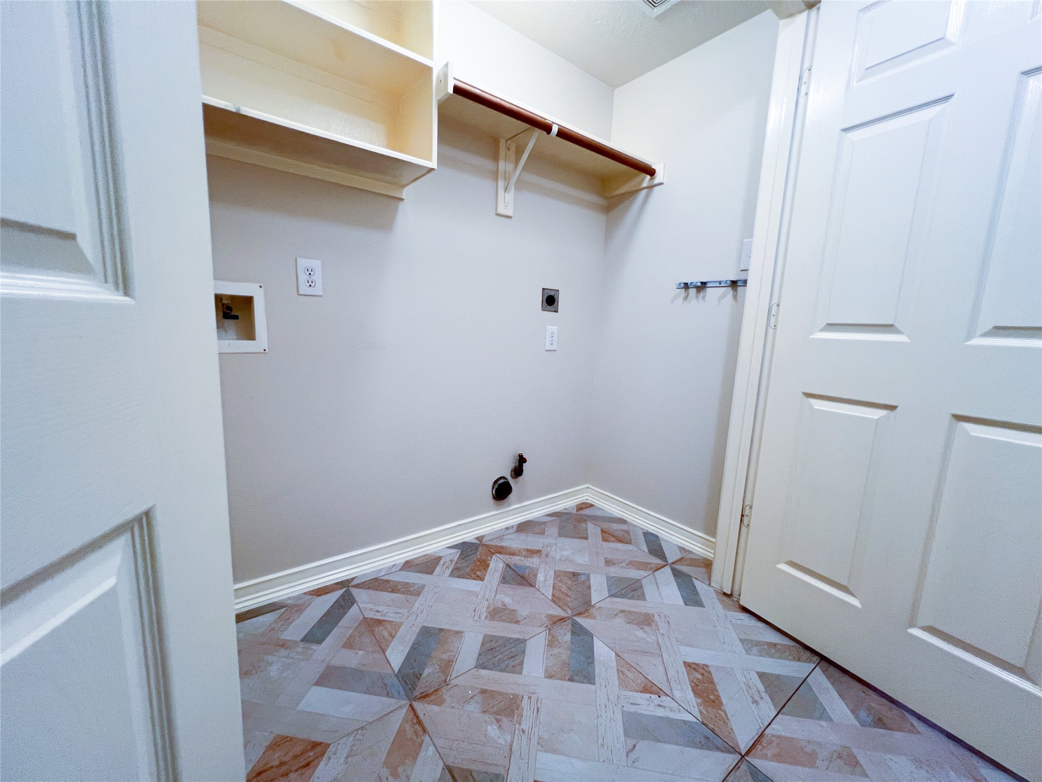 908 Azalea Pointe Property Photo 32