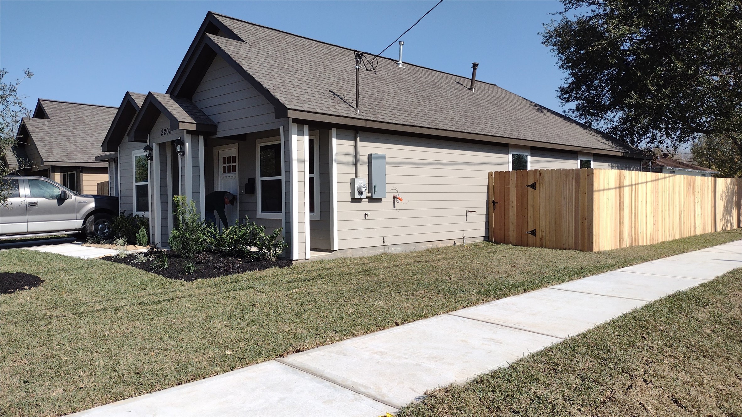 2208 Sam Wilson Street Property Photo 2