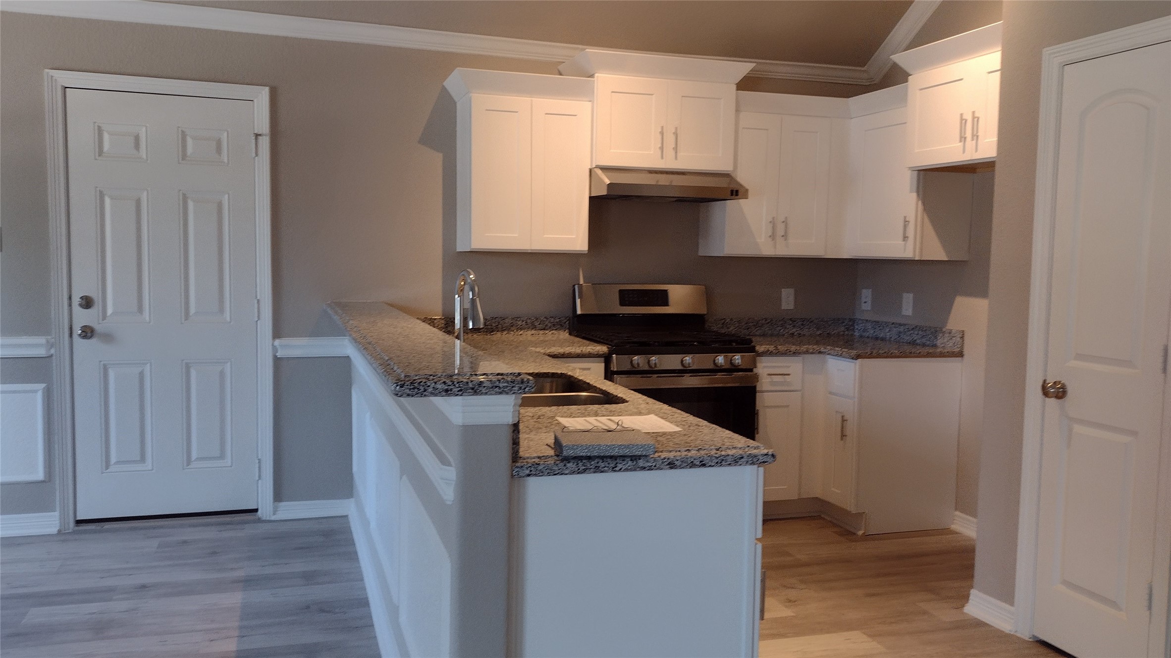 2208 Sam Wilson Street Property Photo 4