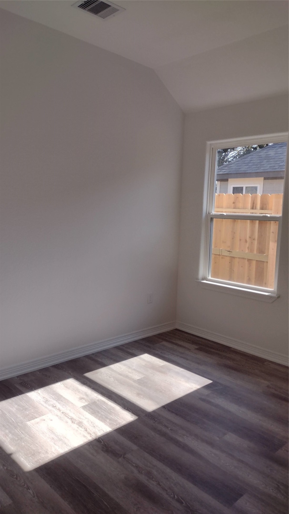 2208 Sam Wilson Street Property Photo 14