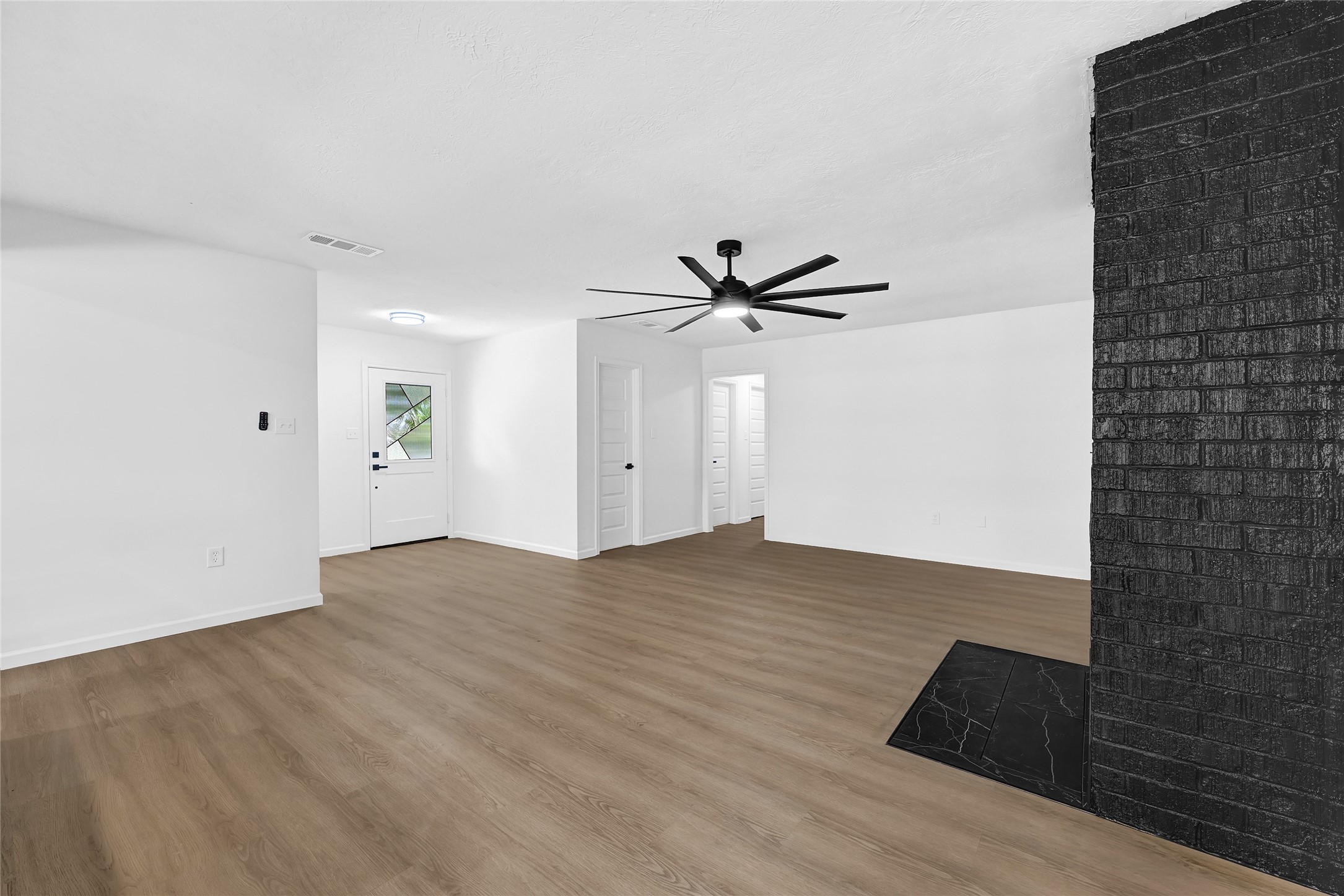 7114 Fox Run Drive Property Photo 8