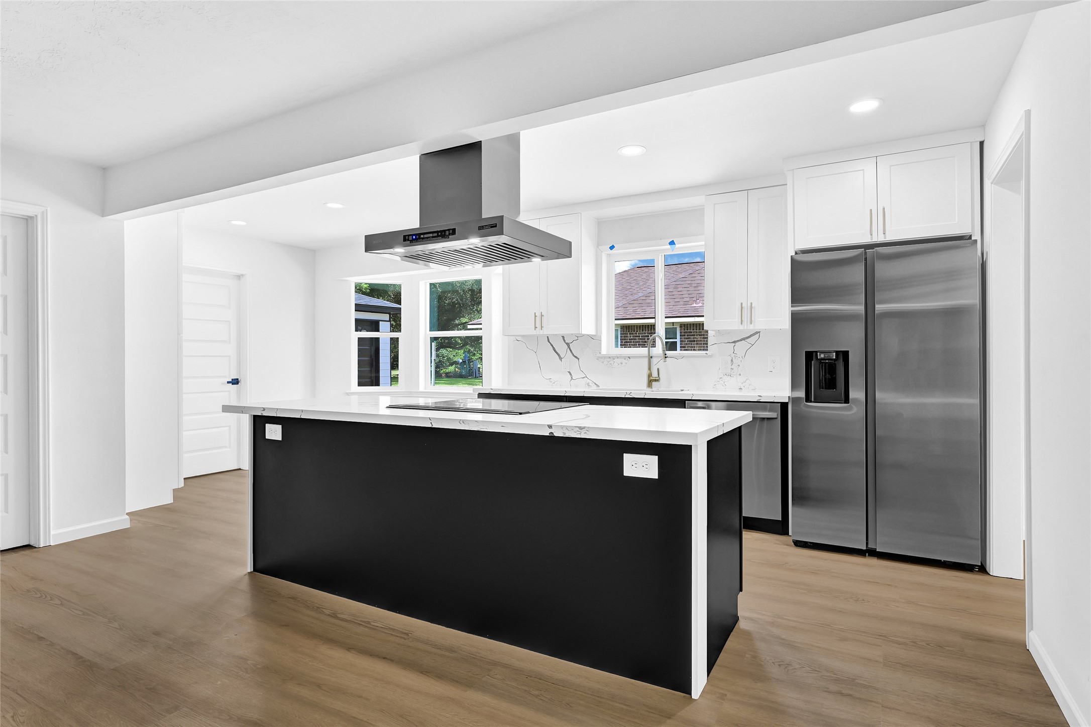 7114 Fox Run Drive Property Photo 10