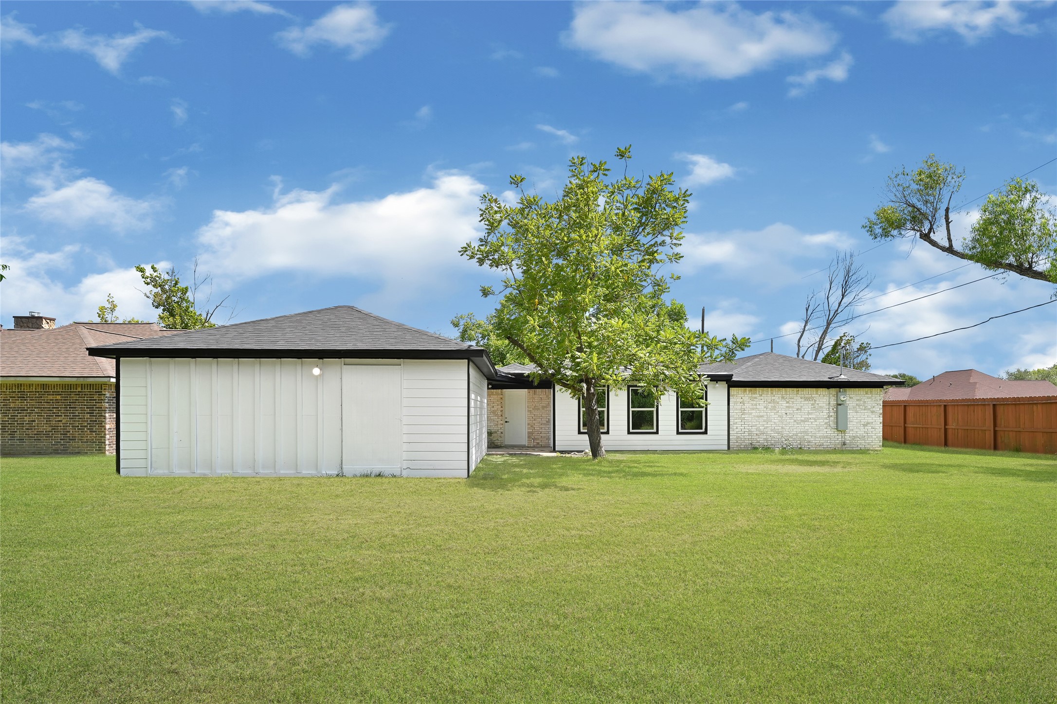 7114 Fox Run Drive Property Photo 25