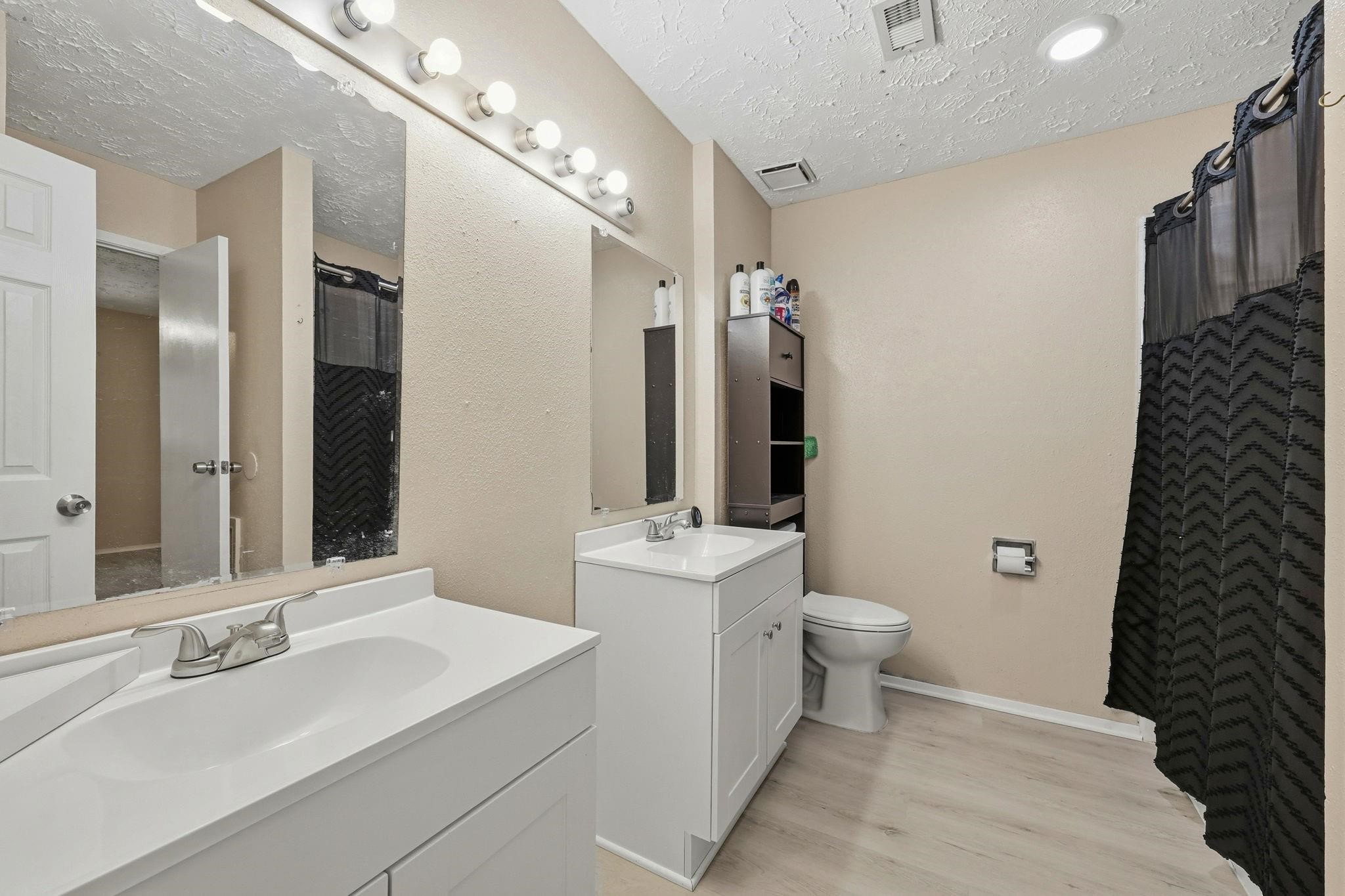 5421 Diane Court Property Photo 14