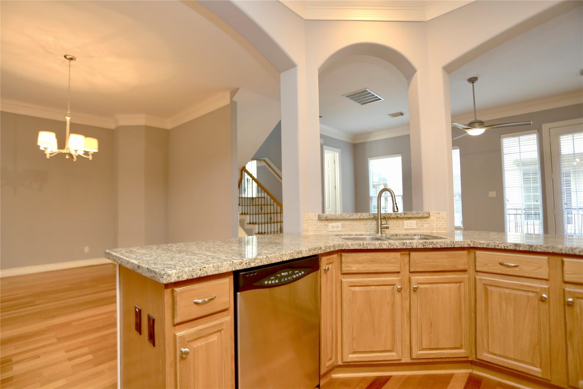 1314 Birdsall Street Property Photo 7