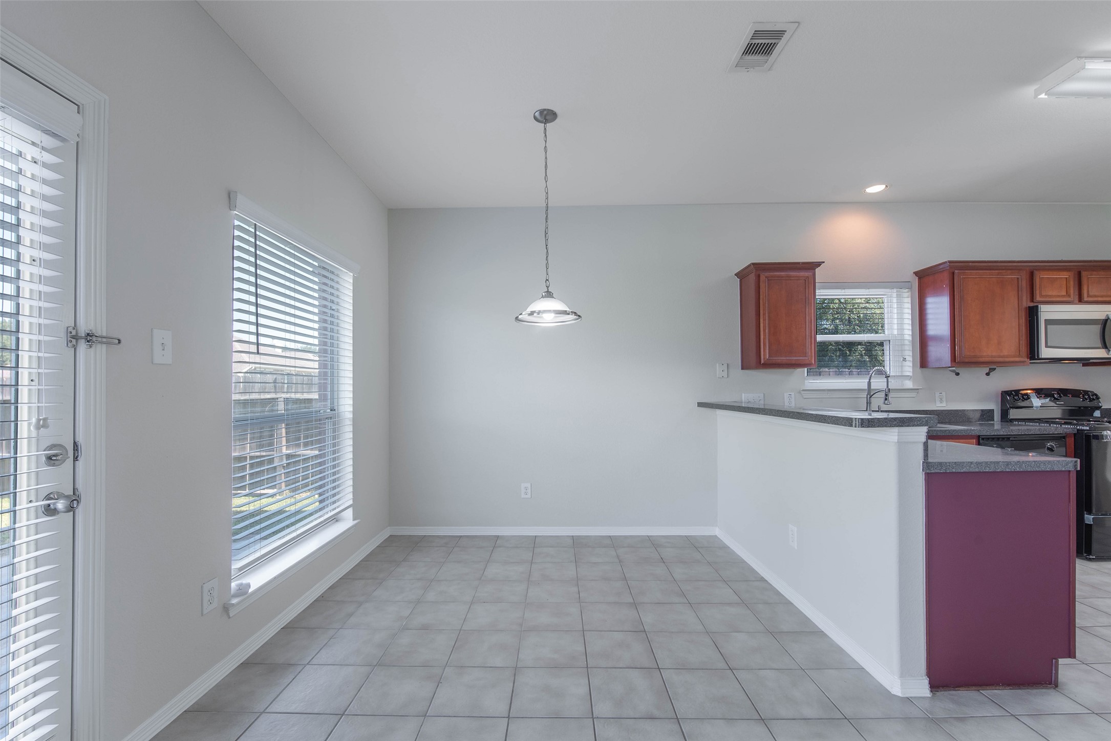 131 Sunset Falls Drive Property Photo 12