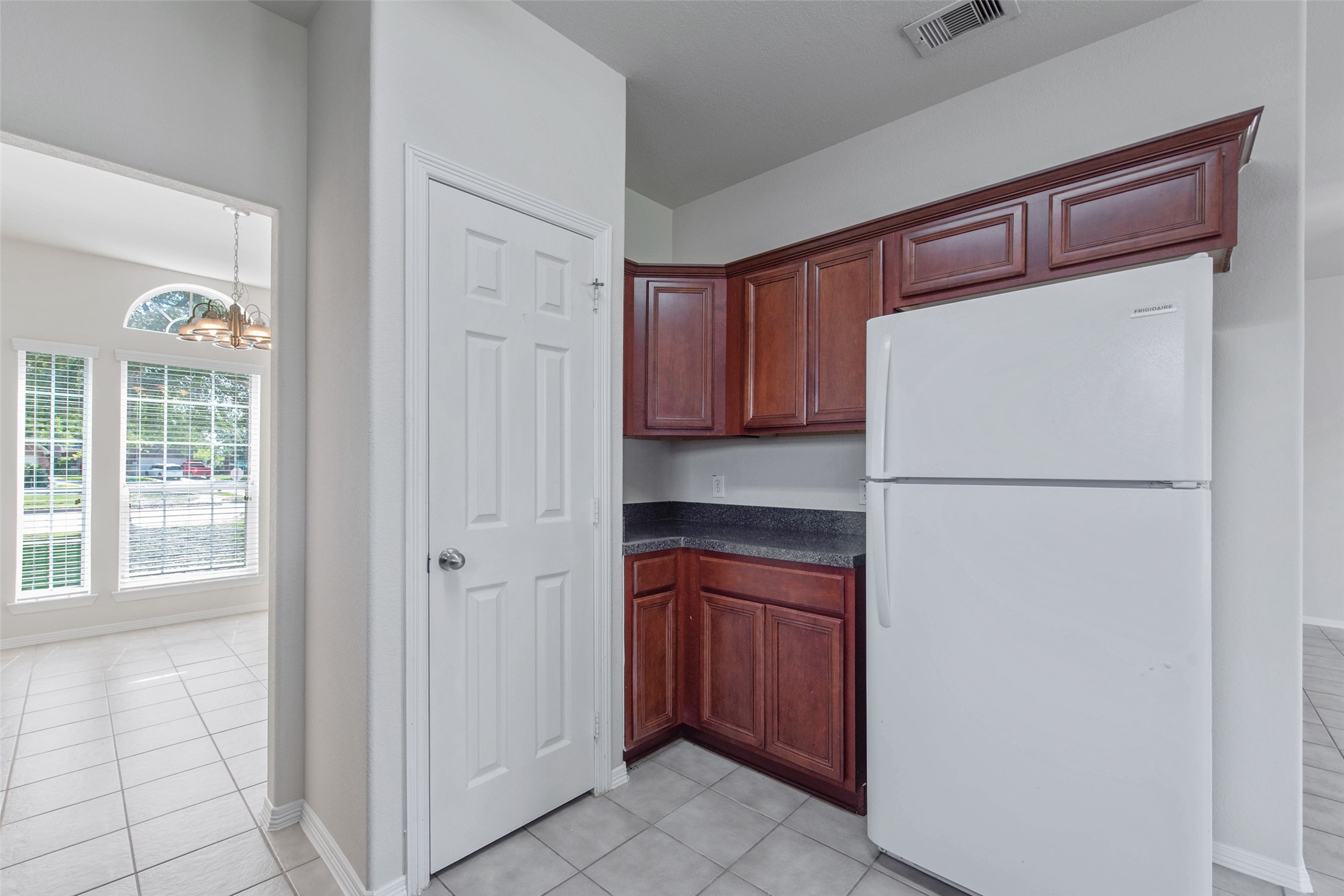 131 Sunset Falls Drive Property Photo 16
