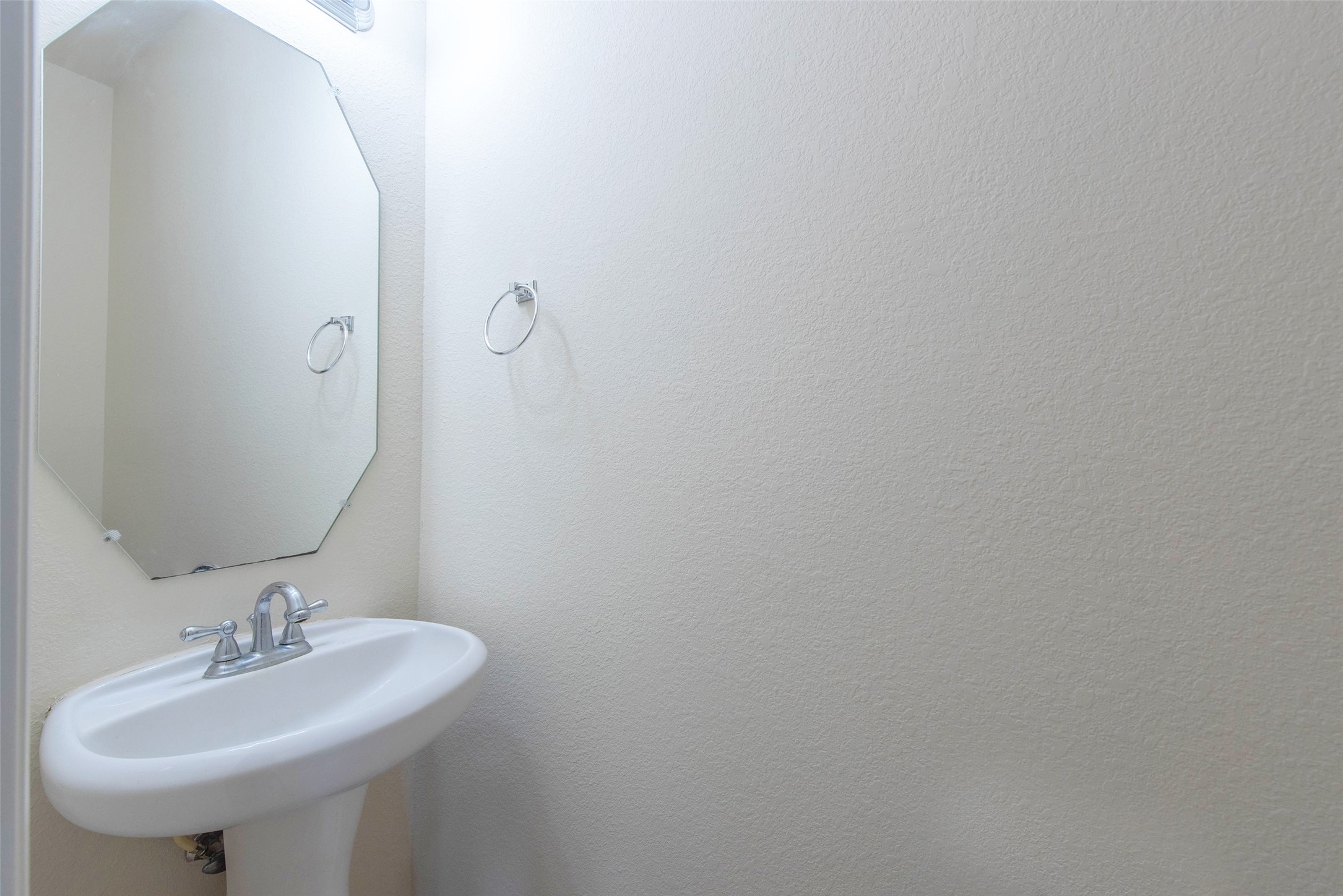 131 Sunset Falls Drive Property Photo 24
