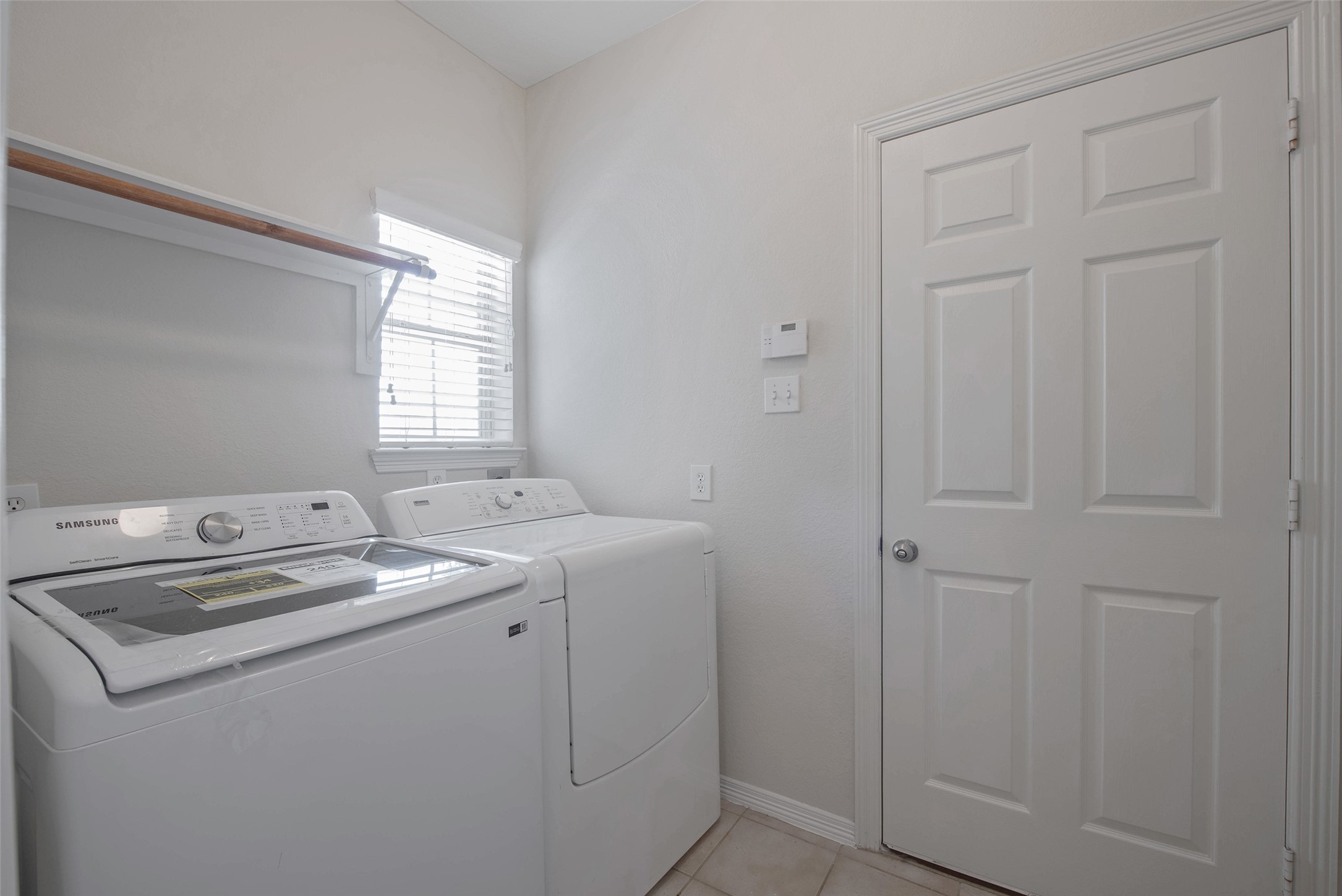 131 Sunset Falls Drive Property Photo 25