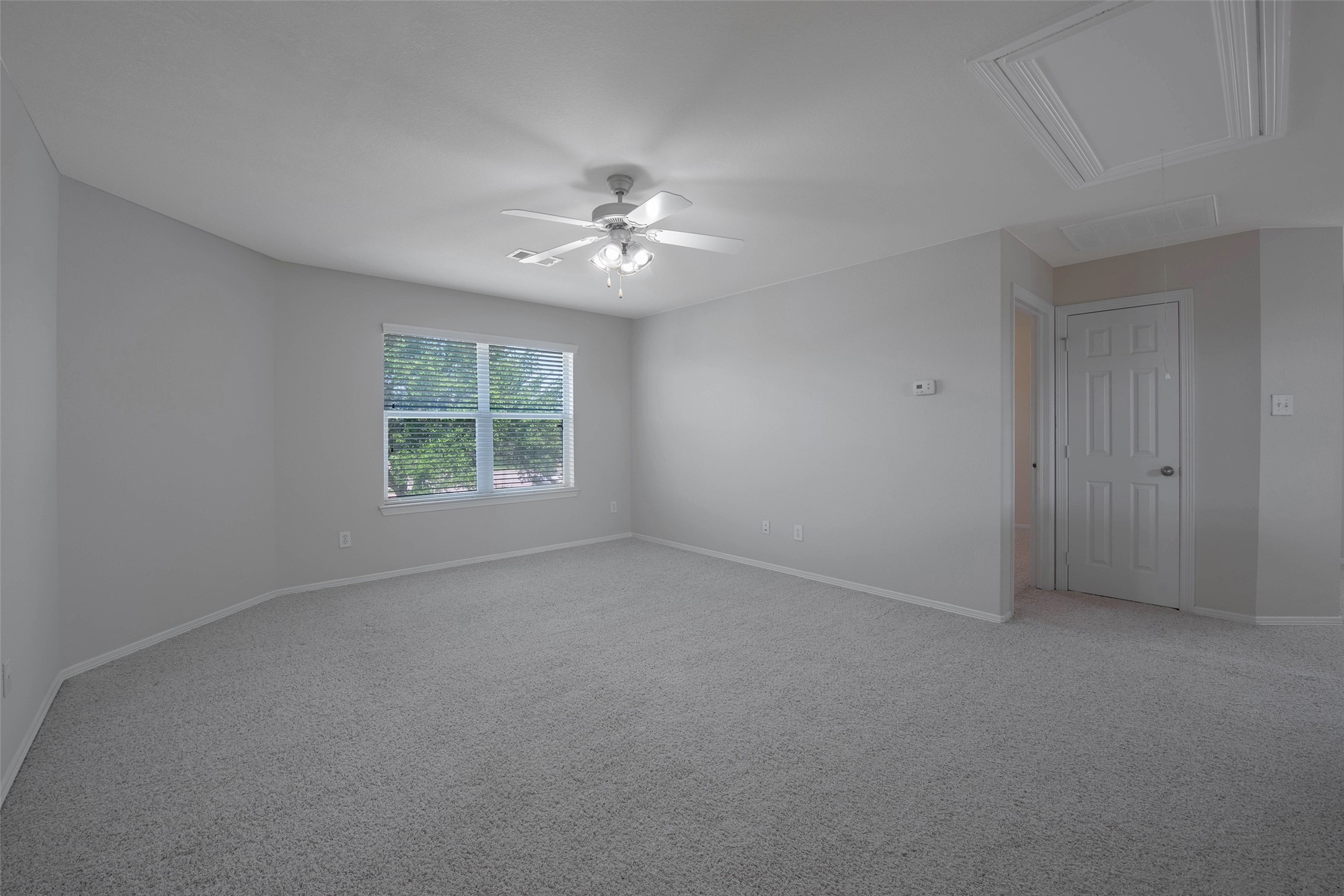 131 Sunset Falls Drive Property Photo 26
