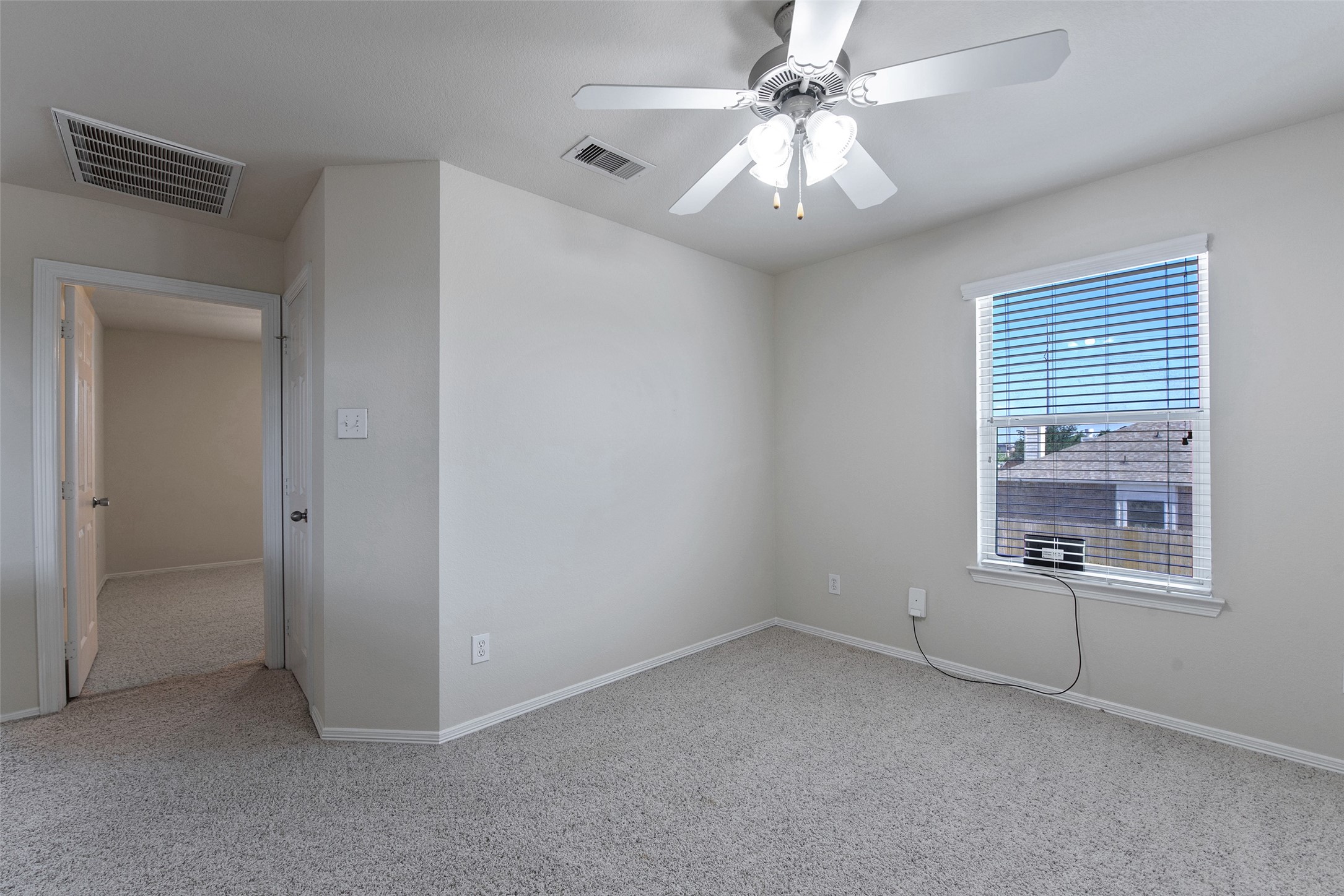 131 Sunset Falls Drive Property Photo 29