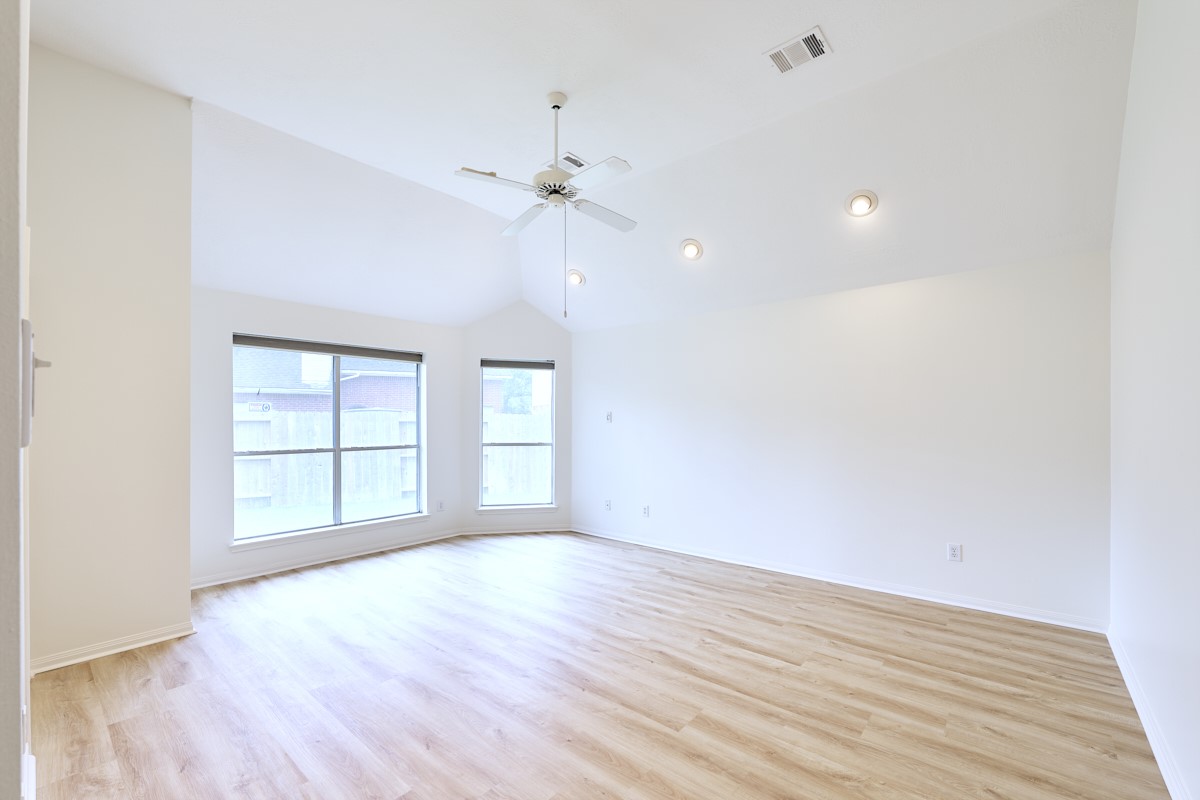 4006 Perry Knoll Court Property Photo 11