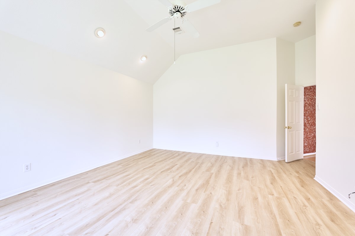 4006 Perry Knoll Court Property Photo 12
