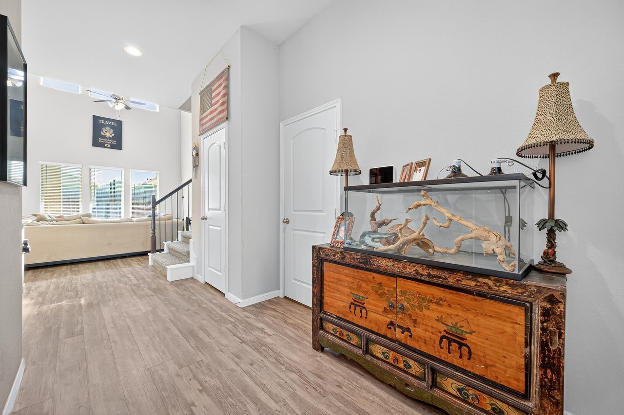 25818 Balsamwood Drive Property Photo 6