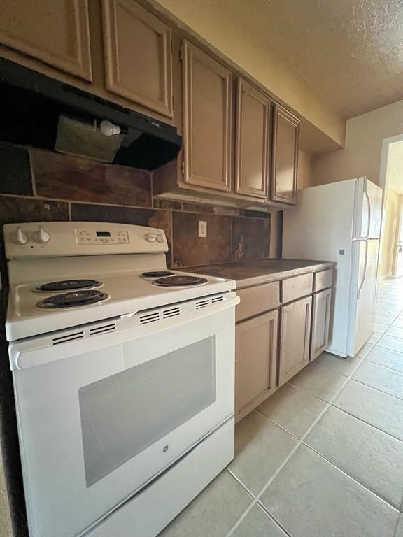 6736 W Fuqua Drive Property Photo 7