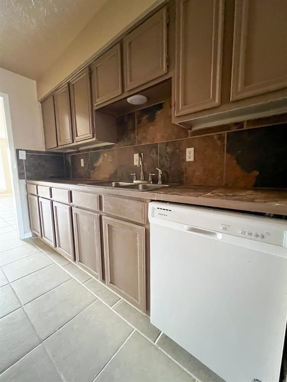 6736 W Fuqua Drive Property Photo 8