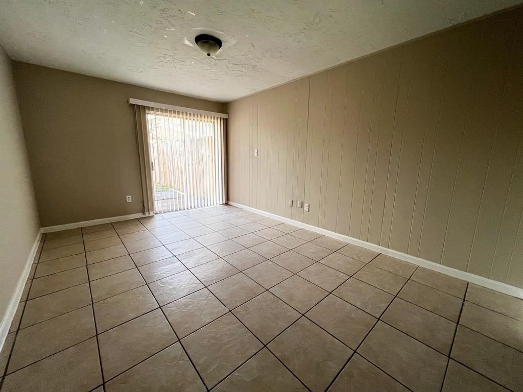 6736 W Fuqua Drive Property Photo 10