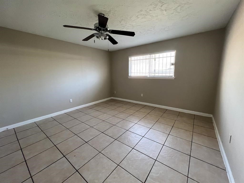 6736 W Fuqua Drive Property Photo 13